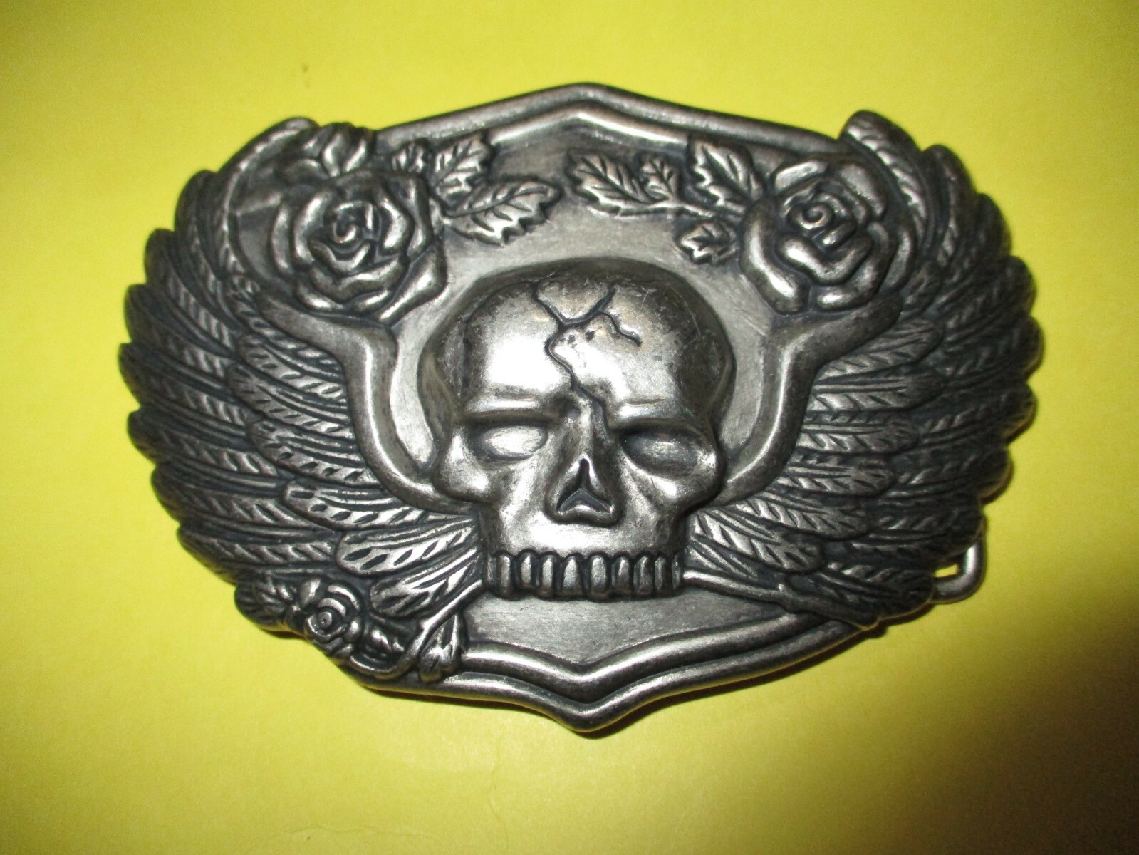 Pewter Belt Buckle – Skull w/ Wings & Roses- Biker Buckle for 1.5&Prime; Belt NEW