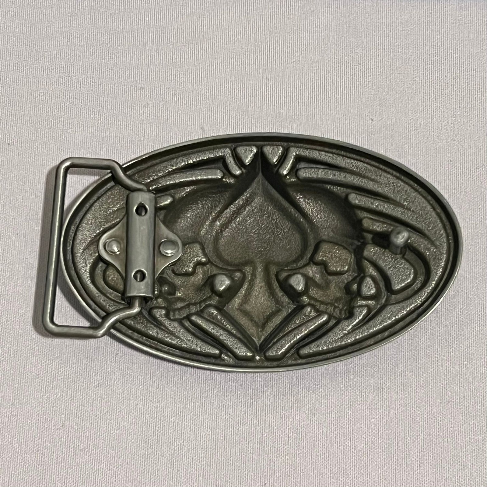 Skull Spade Belt Buckle Mens Oval Metal Gothic Biker Silver Tone Heavy Unique