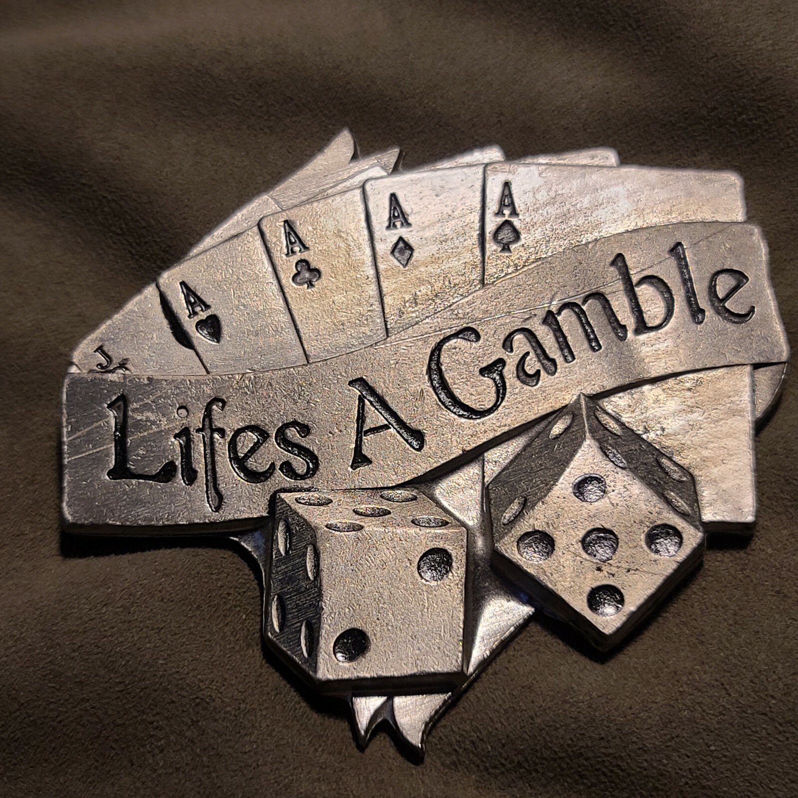 Poker Hand Lifes A Gamble Belt Buckle Aces Dice Cards Metal Mobtown 2002