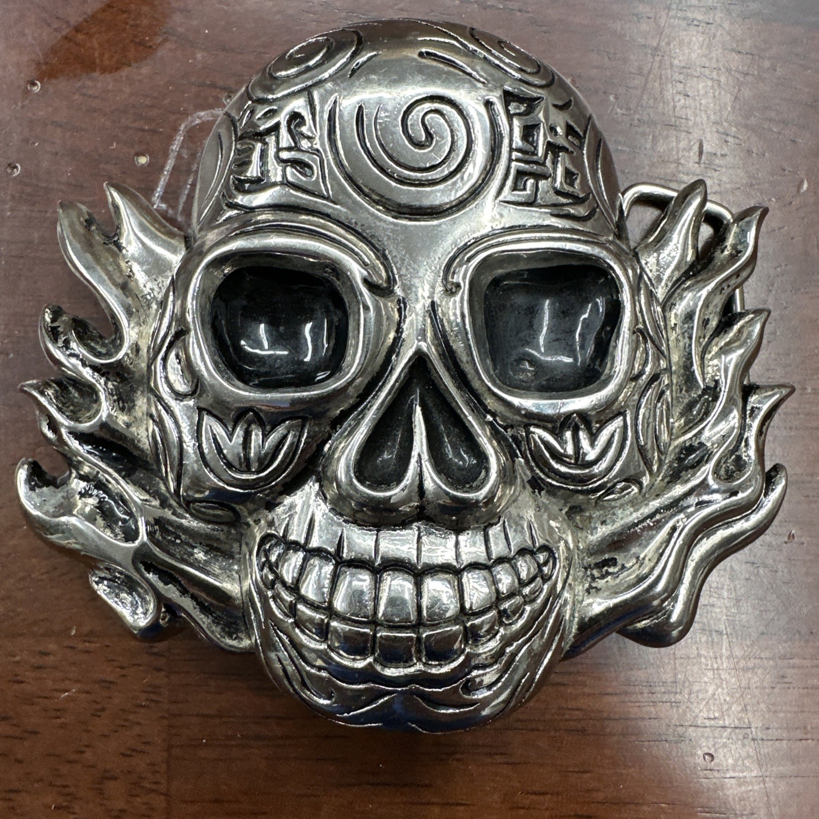 Belt Buckle- Skull w/Flames-Fantasy Artwork-Pewter-1.5&Prime; Belt- Dia De Los Muertos