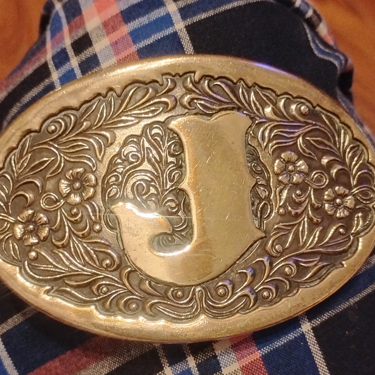 Men&rsquo;s Gold Tone Western Oval Floral Belt Buckle Initial J Fits 1.5 in Belt
