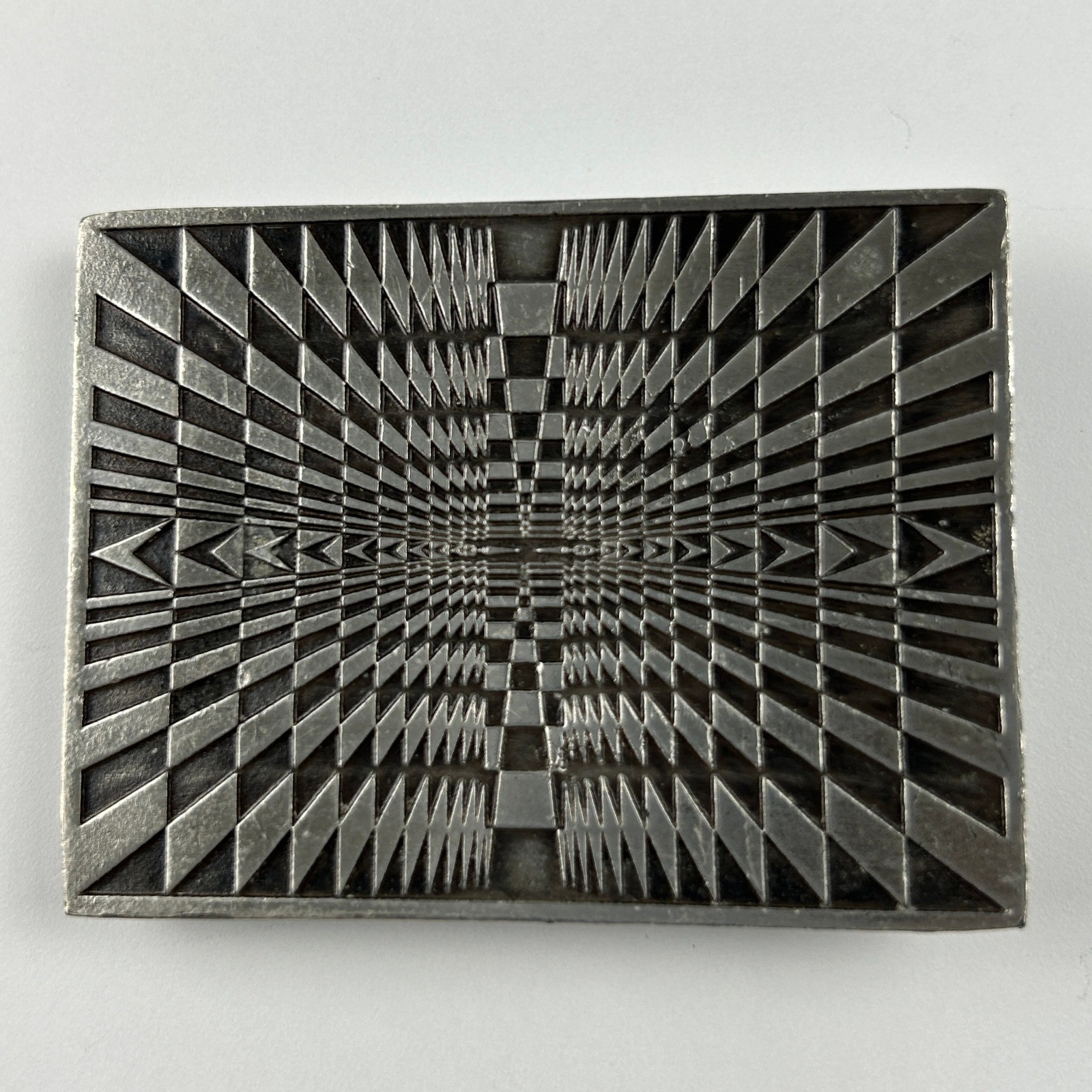 Vintage 1974 Bergamot Brass Works Op-Art Geometric Maze Z-120 Belt Buckle