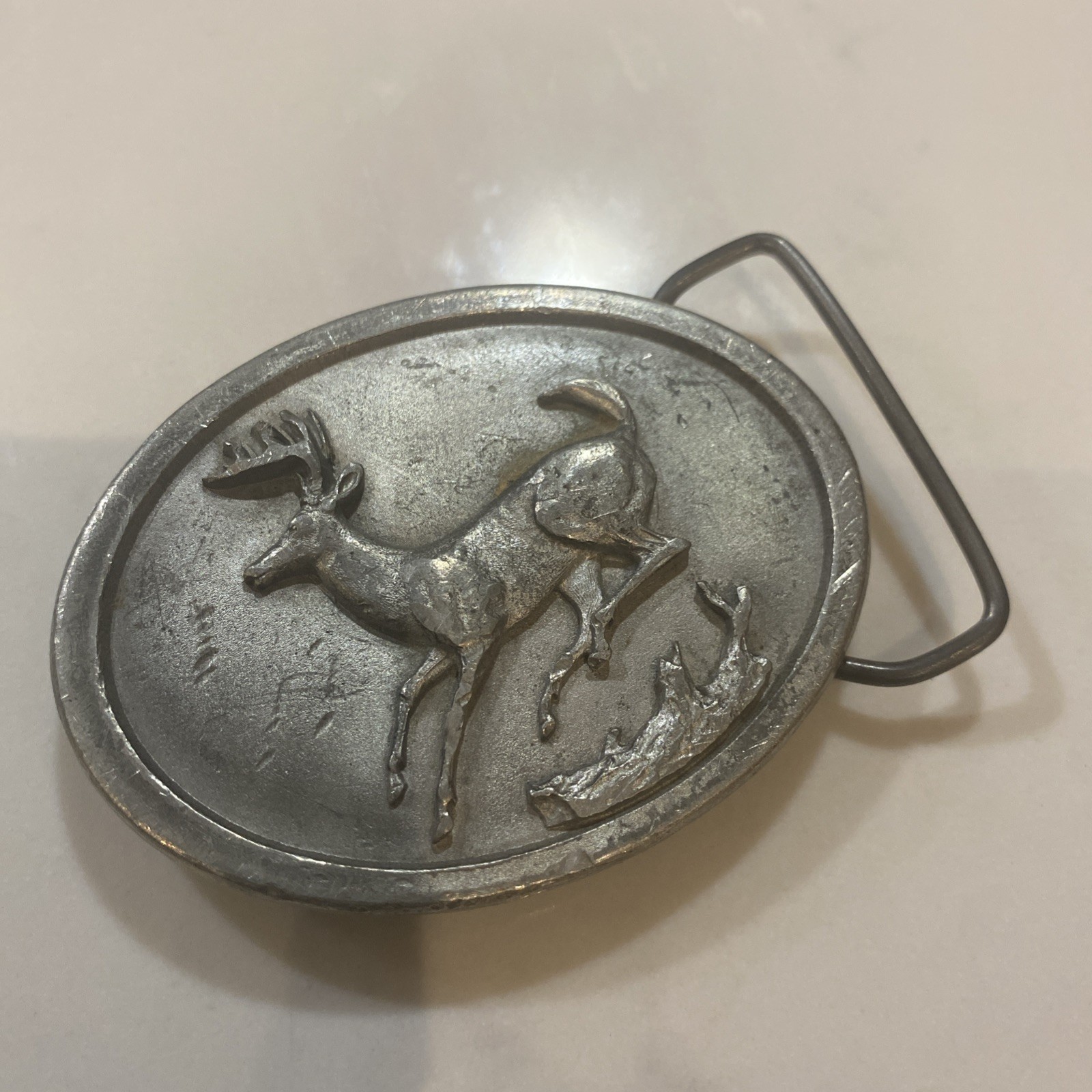 Vintage 1976 Pilgrim Pewter Inc. Sid Bell Design Oval Running Buck Belt Buckle