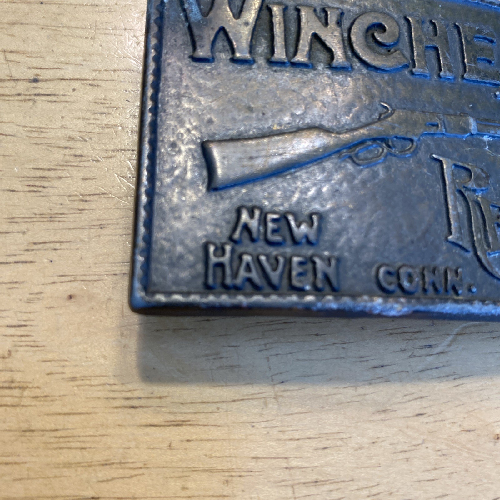 Winchester Repeating Arms New Haven Conn. Rifle Guns Vintage Belt Buckle EUC