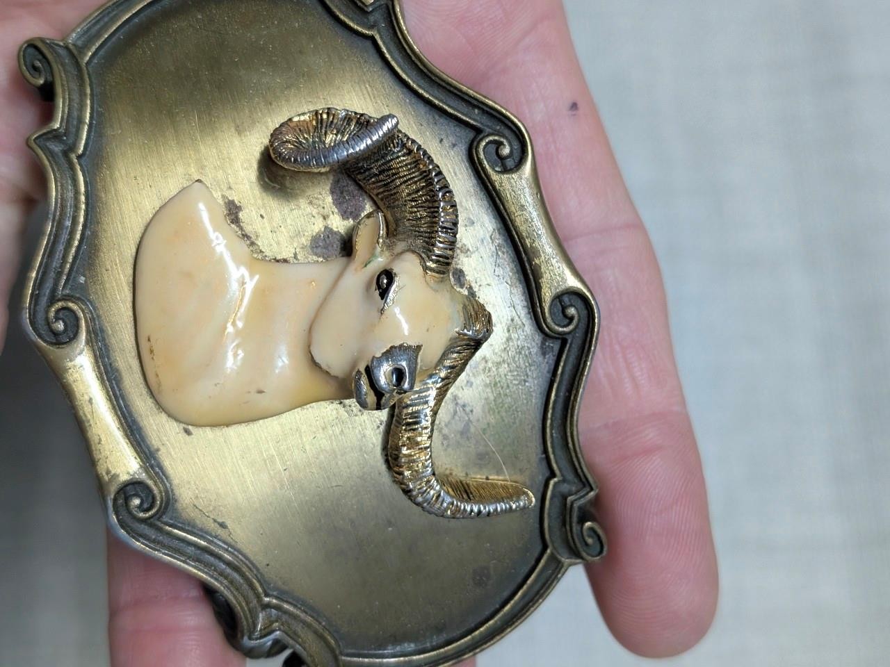 vintage 1970s belt buckle RAM big horn BRASS mountain goat WESTERN cowboy sheep