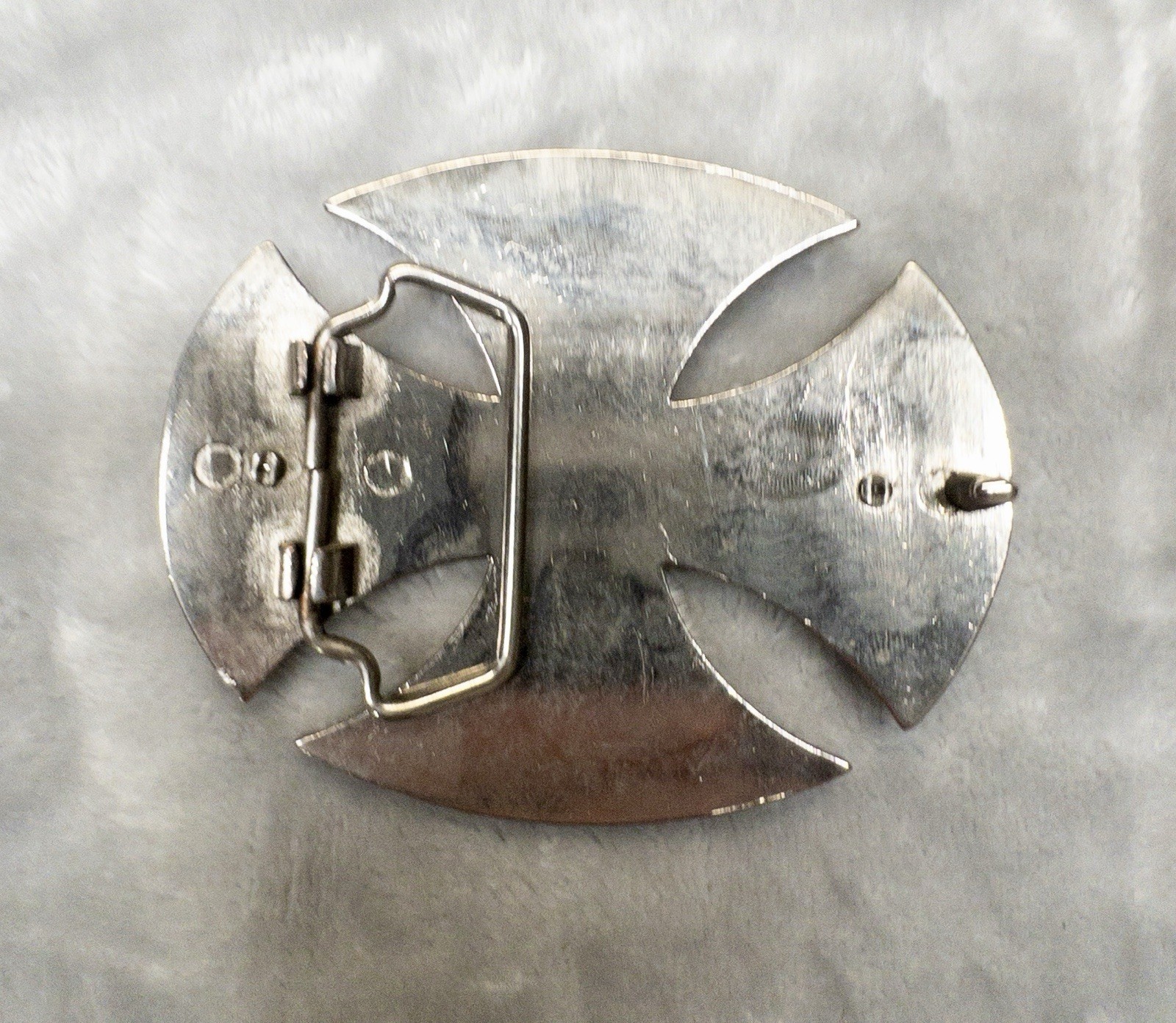 Silver Toned Oval Biker Cross Belt Buckle 3.5”x 2.75” Fits 1.75” Belt