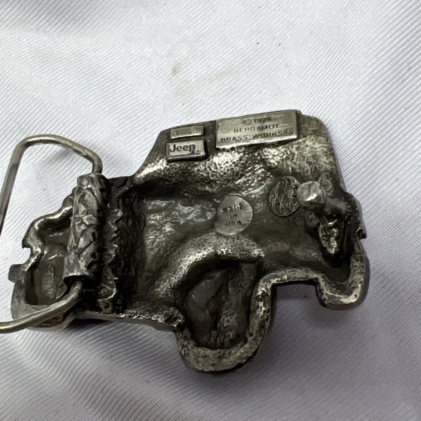 Vintage JEEP Bergamot Brass Works Men’s 3-D Folk Art Belt Buckle 1978 Painted A9