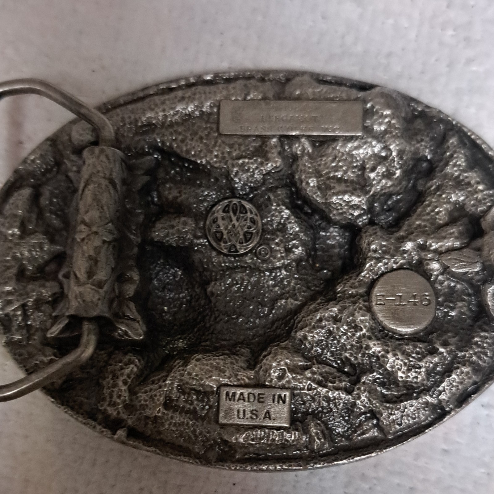 Bergamot Brass Works Silver Metal Oval Western Deer Belt Buckle Men 1.75&Prime; E-146
