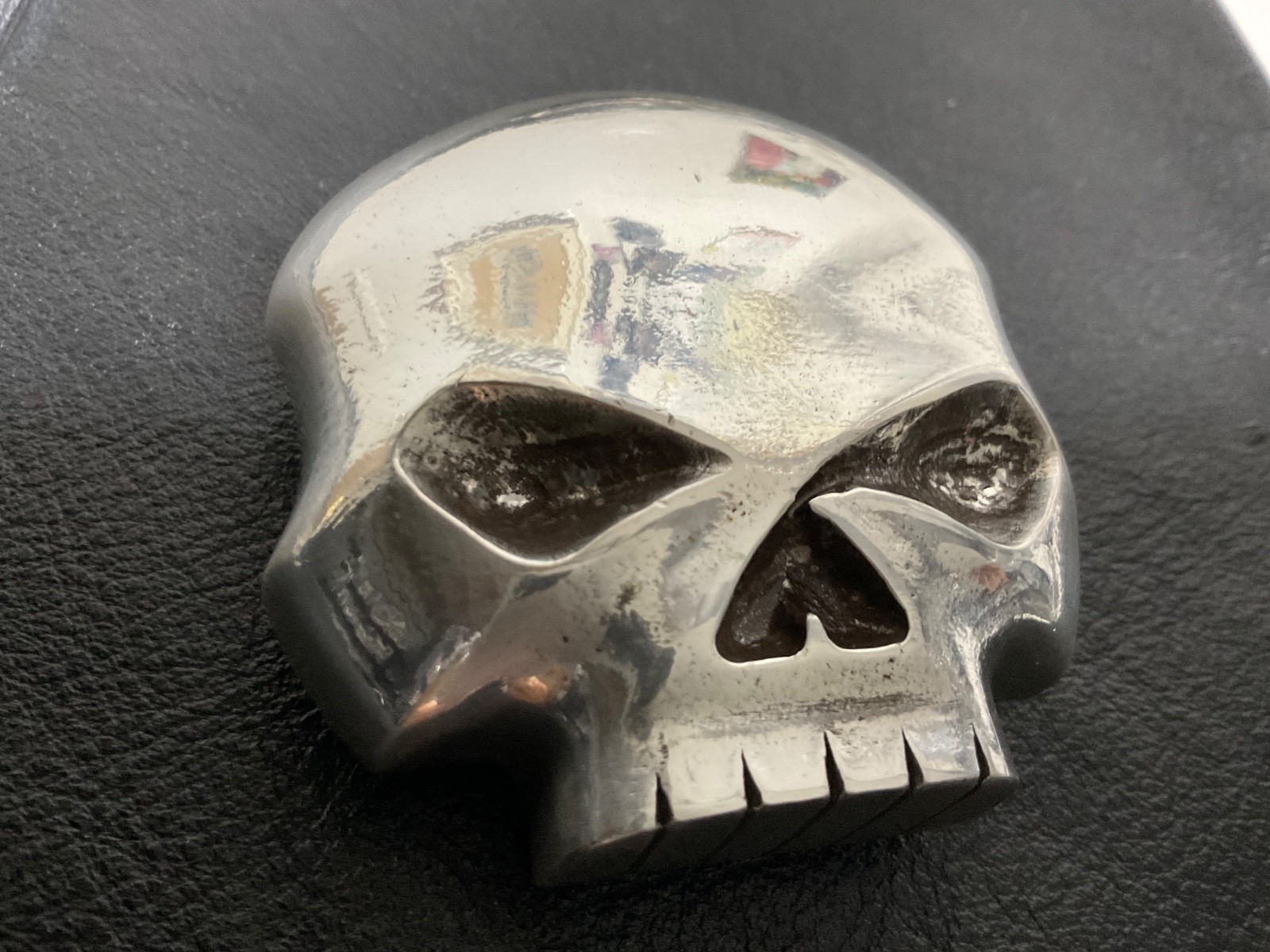 Iconic,Harley-Davidson Willie G skull belt buckle. Silver plaited.#HDMBU10080.