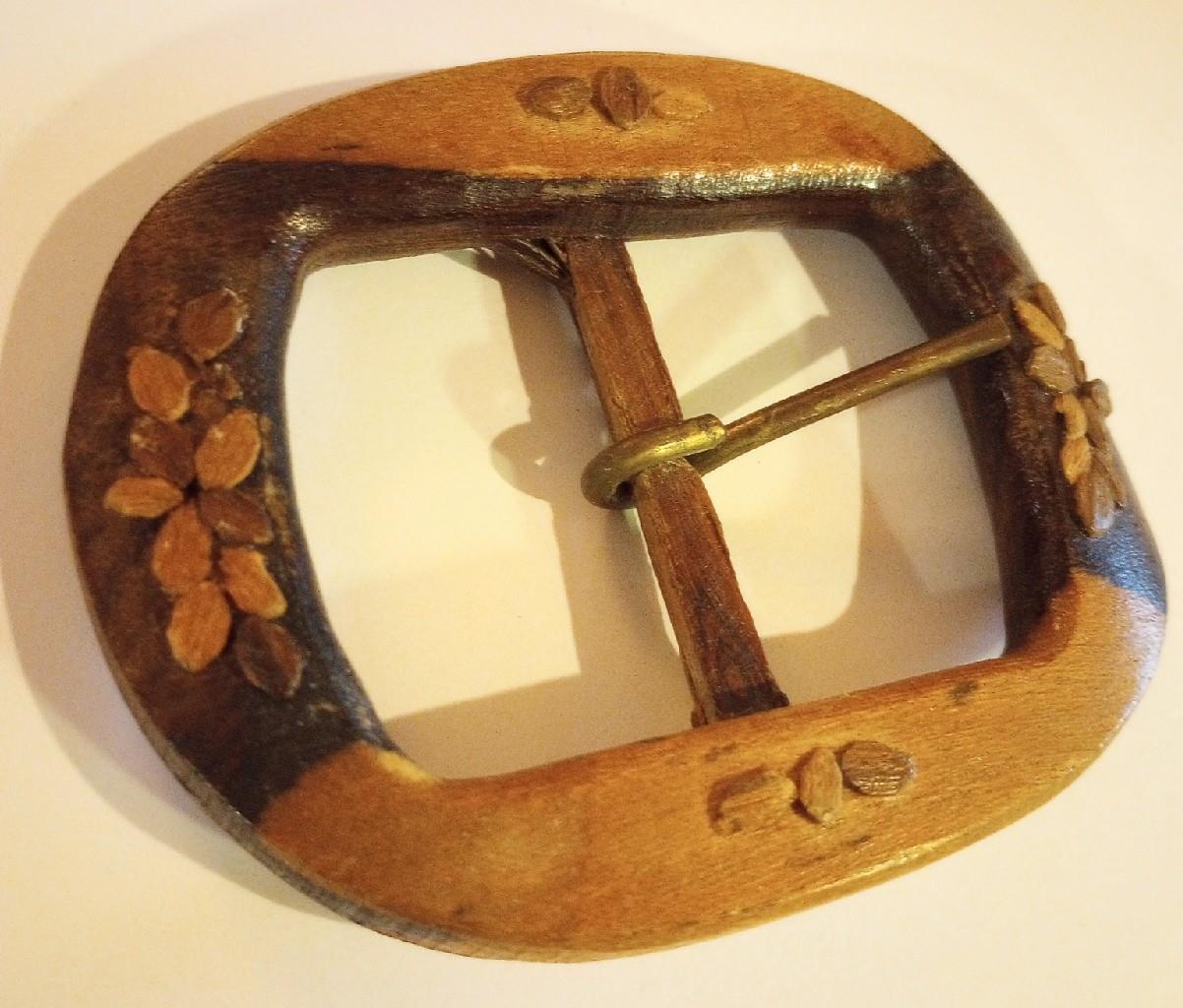 Vintage Hand Carved Wood Belt Buckle Fits 1-1/2&Prime; Belt Unisex Hippie Dude Chick