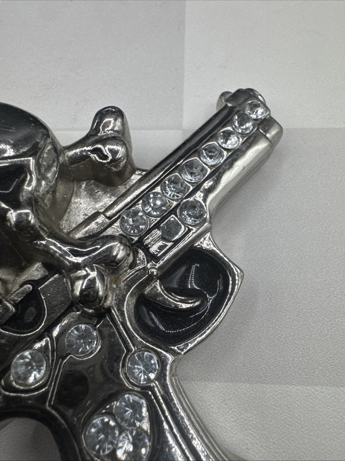 Rockin Rebel / Jeweled Skull And Guns Buckle / Rhinestones Belt Unisex 4”X3.5”