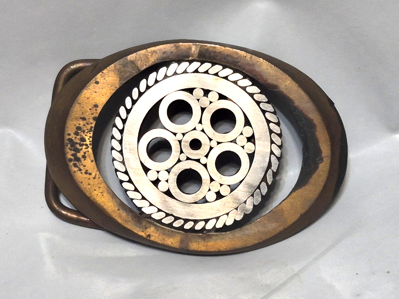 Vtg Handcrafted Silver Tone & Brass Oval Openwork Geometric Circle Belt Buckle
