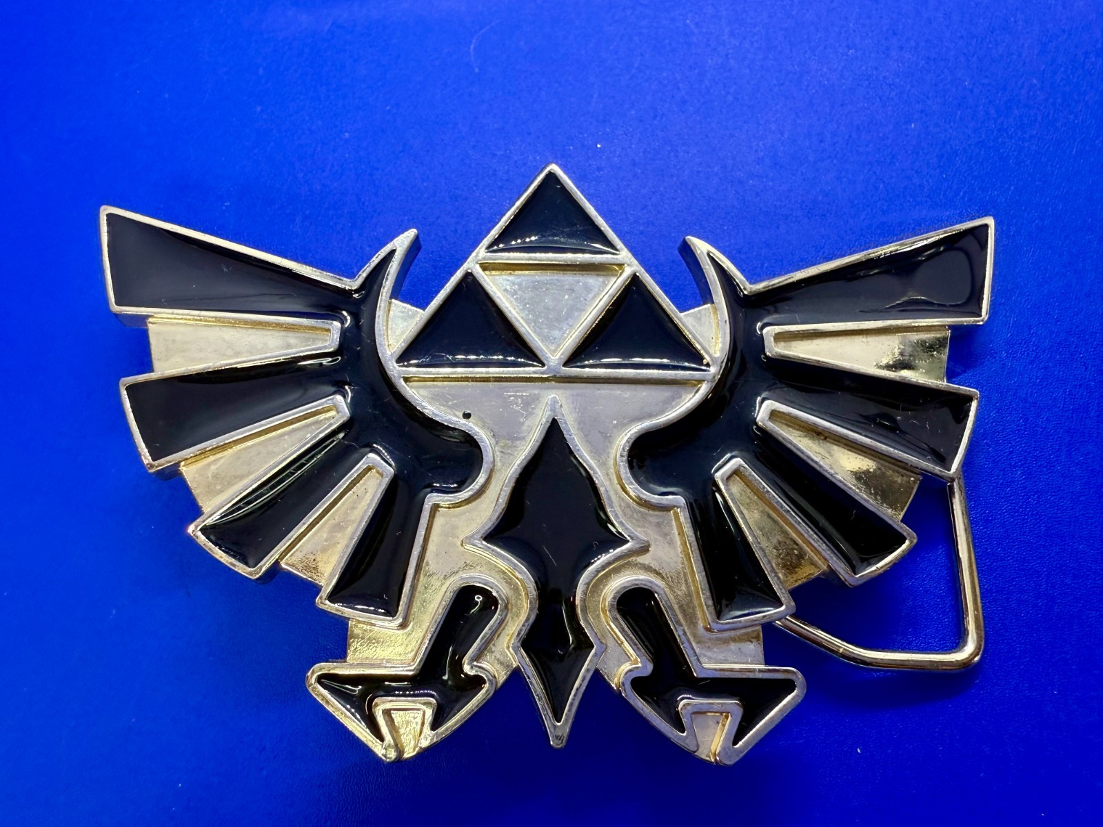 The Legend Of Zelda Black Golden Crest Triforce Nintendo Belt Buckle