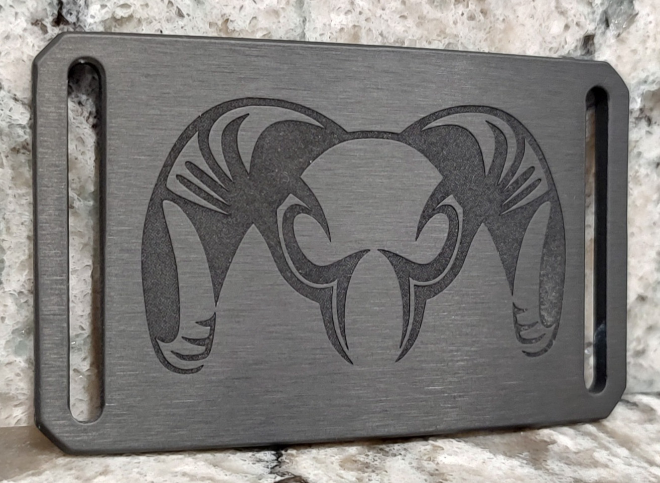 GRIP6 BELT BUCKLE – RAM HEAD / HORNS – MILLED TEXTURE – 1.5 INCH WIDE