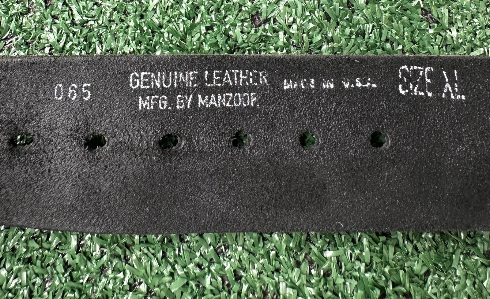 VTG 90s Manzoor Leather 3 Row Pyramid 1/2” Studded Belt Mens XL USA Made