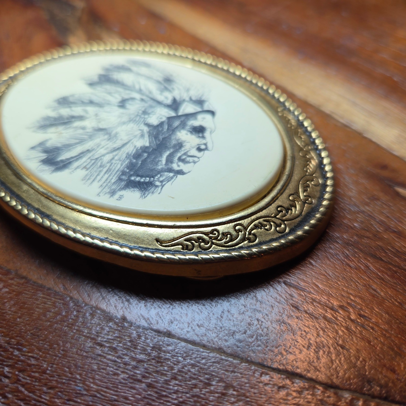 Barlow Indian Chief Belt Buckle Vintage USA Scrimshaw Style Gold Tone Oval