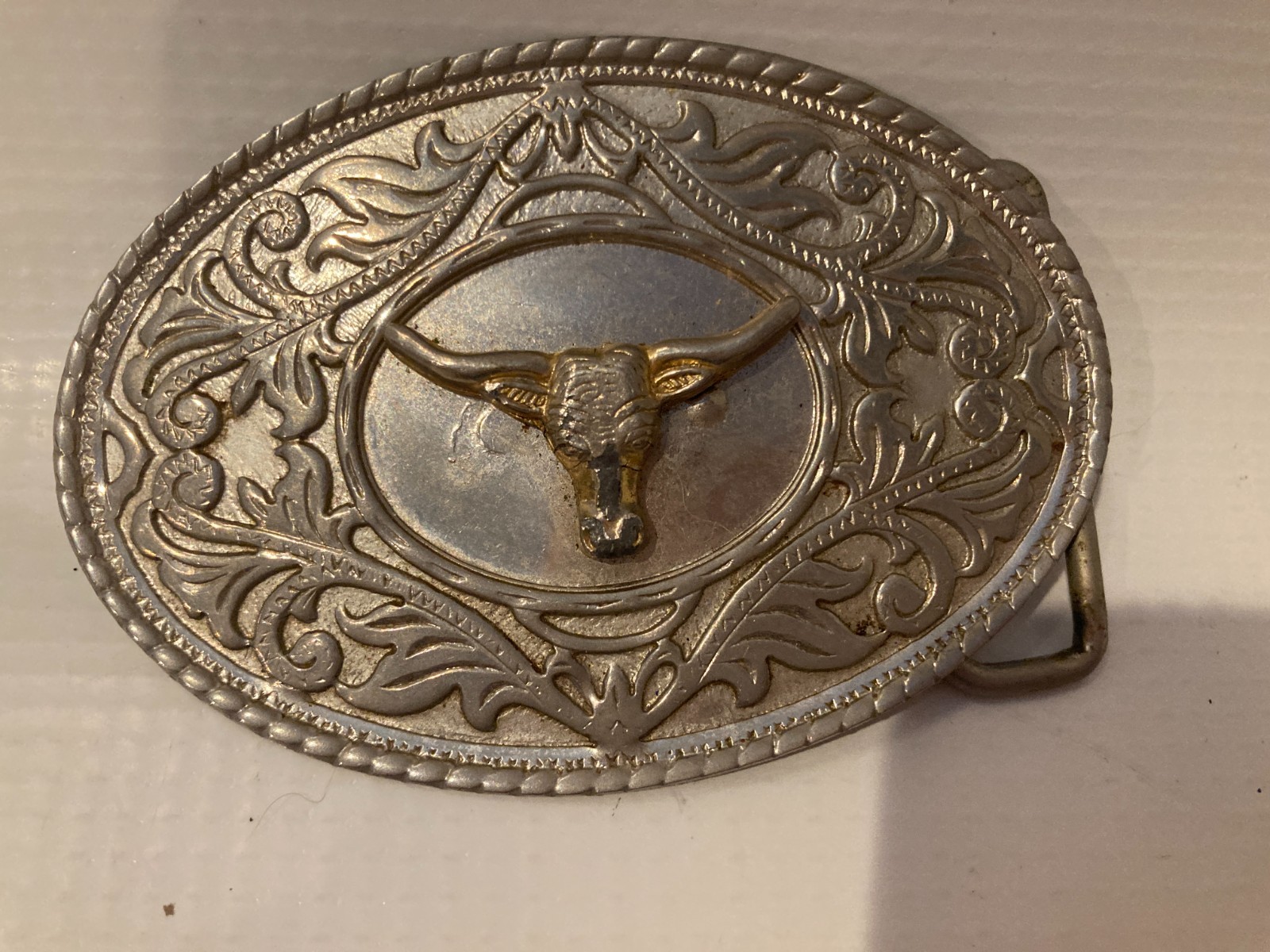 Texas Longhorn Silver & Gold Tone Oval Belt Buckle 2&Prime; x 3&Prime;