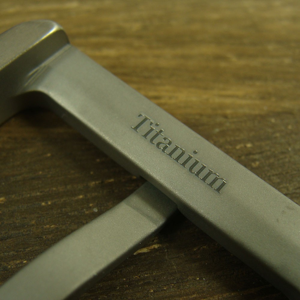 Titanium Pin Single Tongue Buckle Anti allergy Belt Buckle for 1.5&Prime; Belt Z297A
