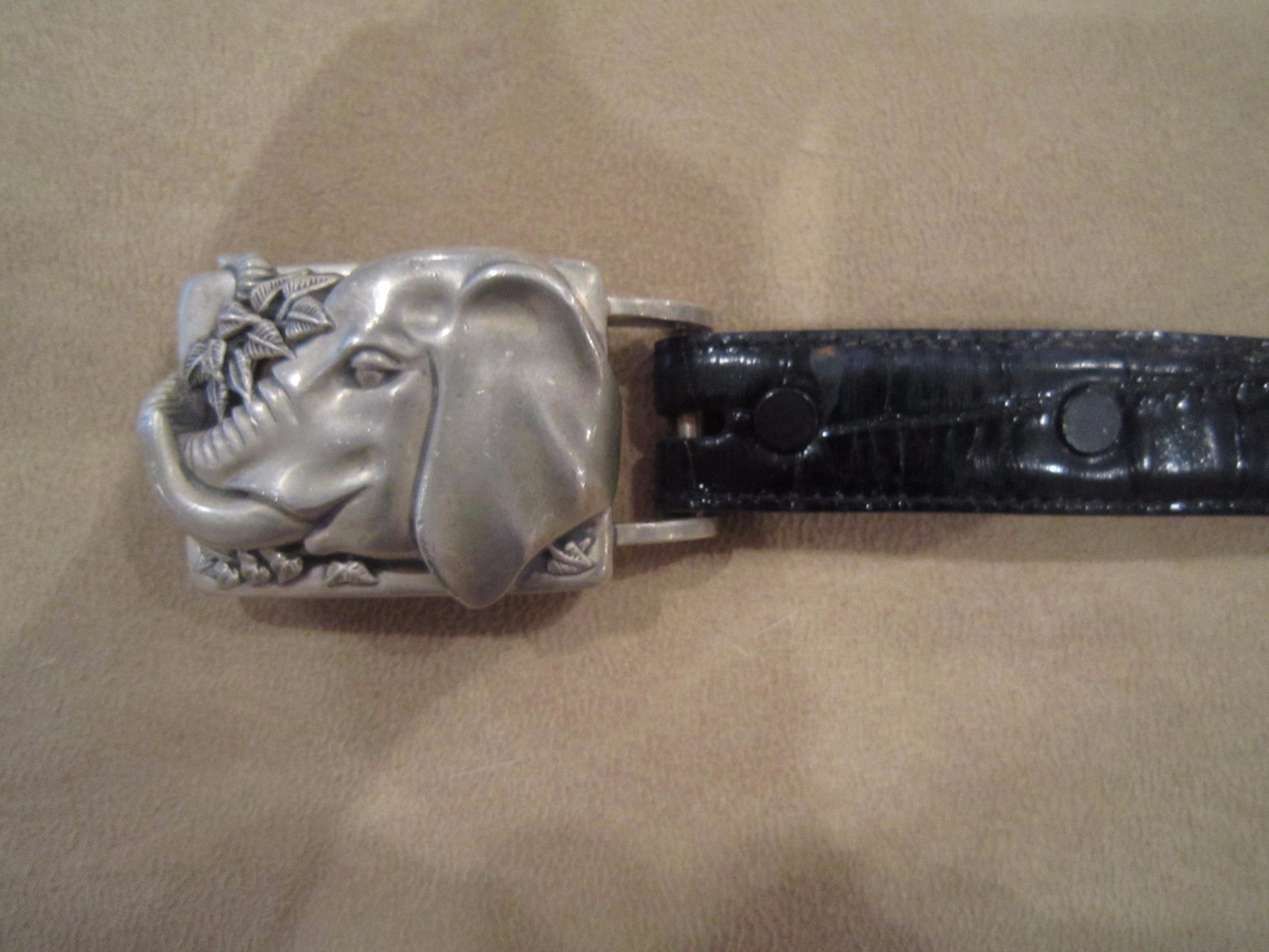 KIESELSTEIN-CORD ELEPHANT BELT BUCKLE WITH BLACK ALLIGATOR BELT SIZE 4
