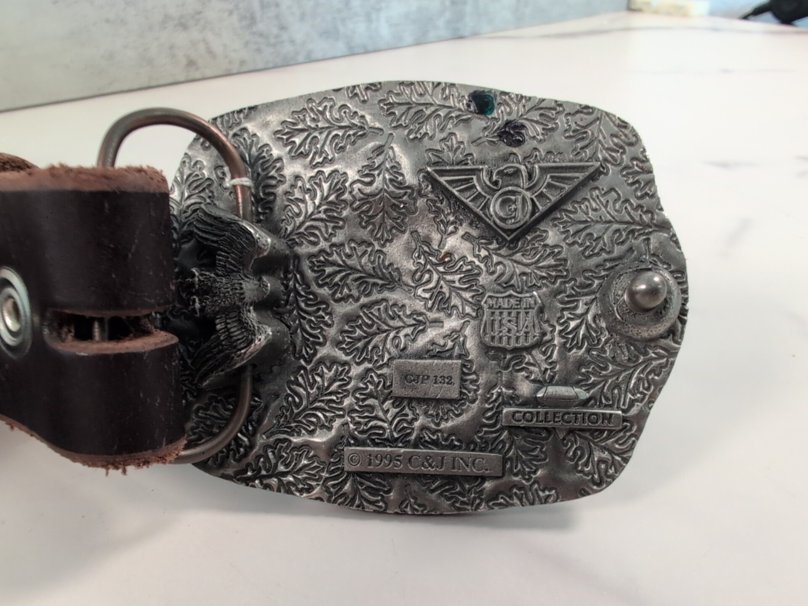 1995 C&J Inc. Pewter Bear Belt Buckle & Tooled Brown Leather Belt 42&Prime;-47&Prime; USA