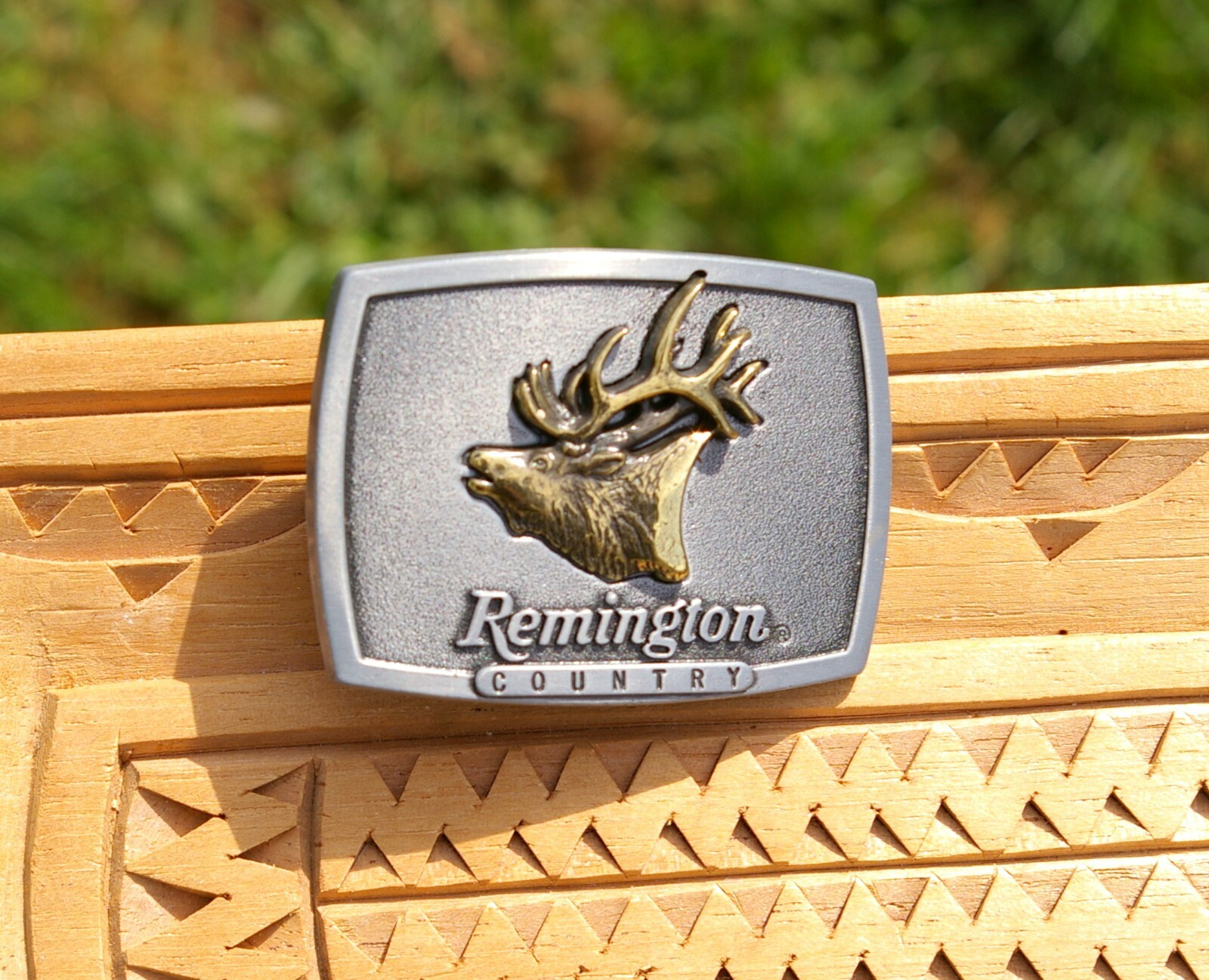 Arms Company Remington Country Bugling Elk 2 1/2&Prime; Belt Buckle for 1 1/8&Prime; Belt