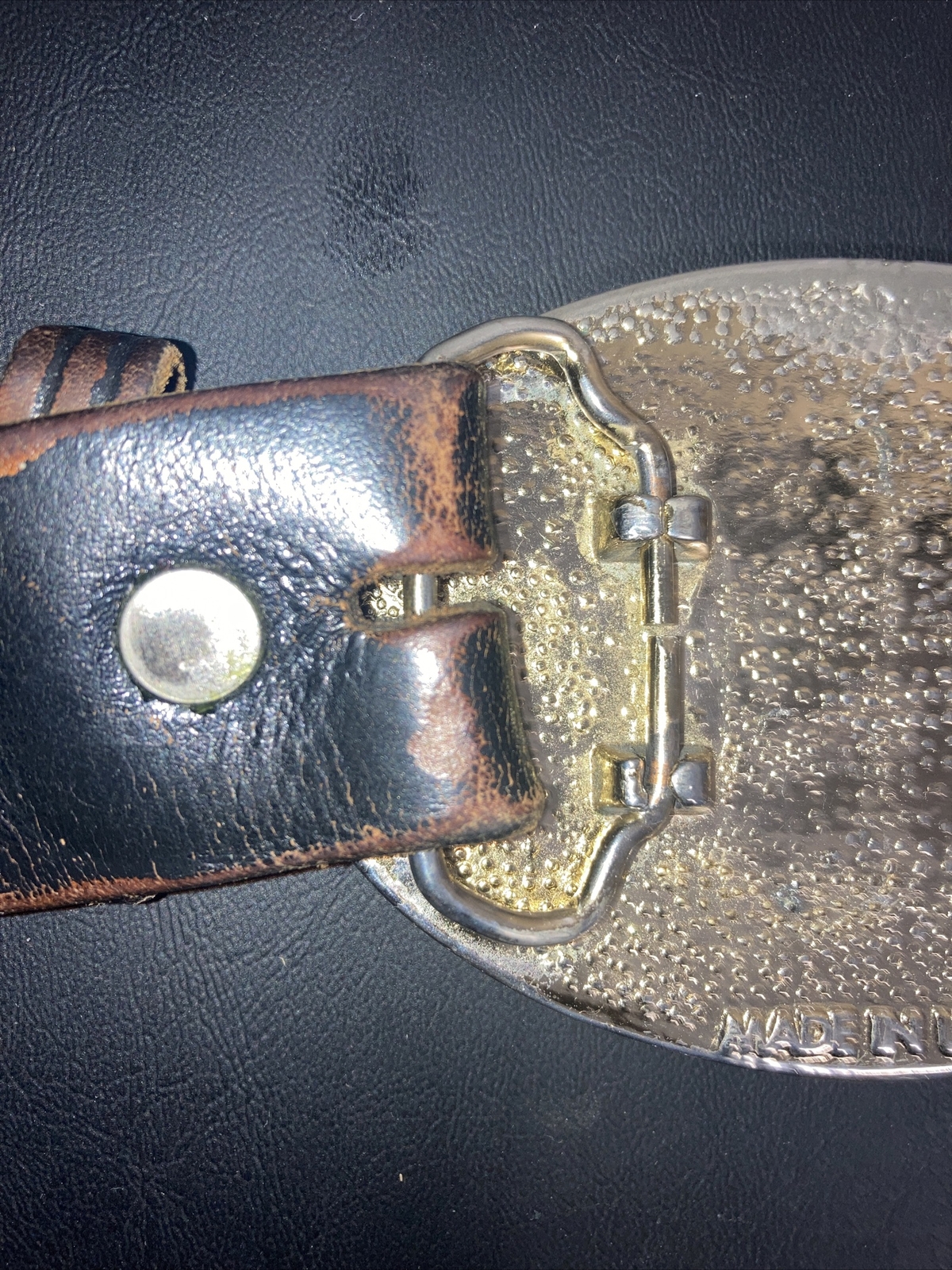 Vintage Belt Buckle Eagle Feathers Gold Resin with belt size 32