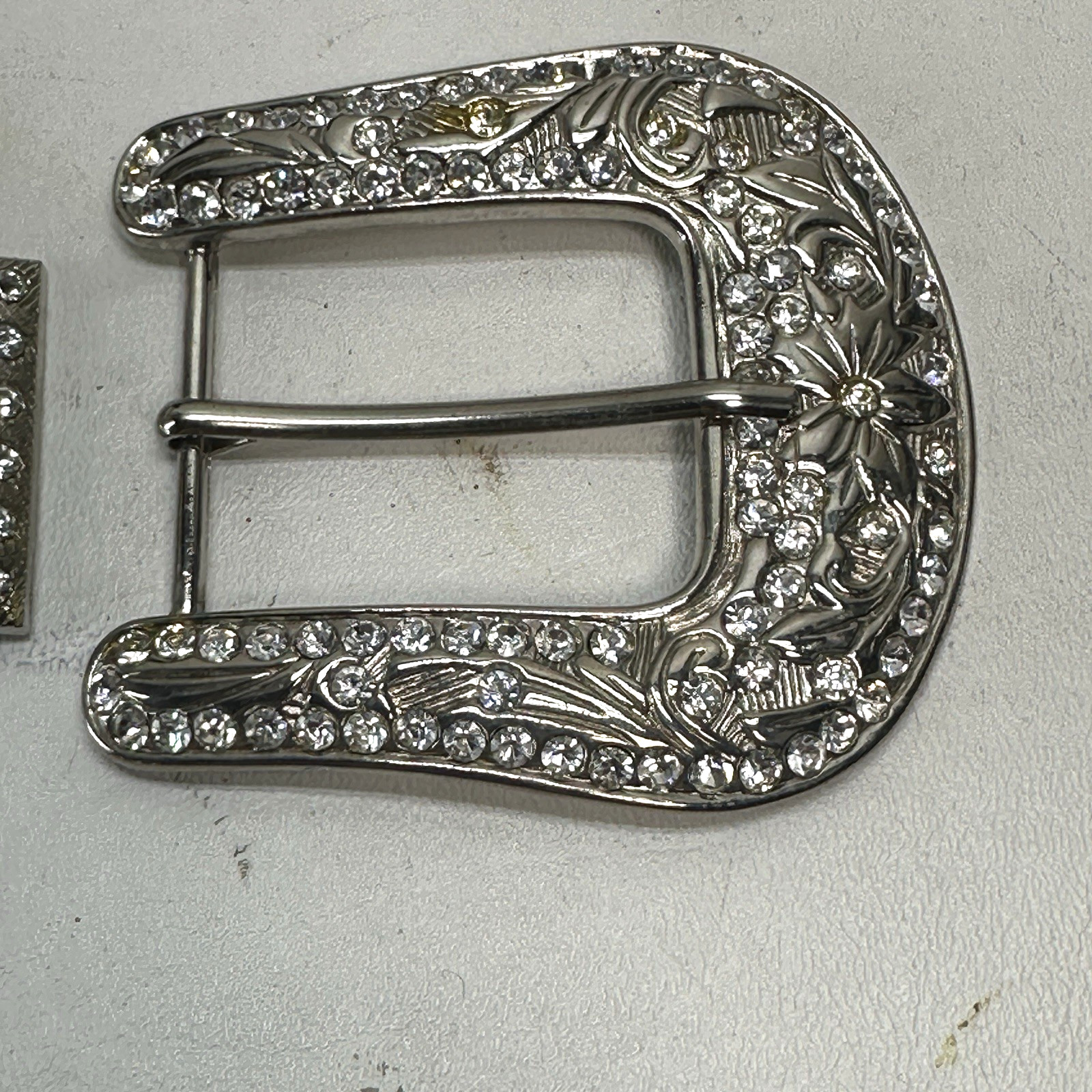 Laly Design Buckle 6 Pc Set Silver Tone Metal Rhinostone Fleur de Lis Tip