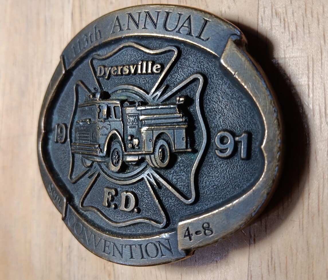 Fire Department Firefighter Fireman Firetruck Belt Buckle 1991 Responder VINTAGE