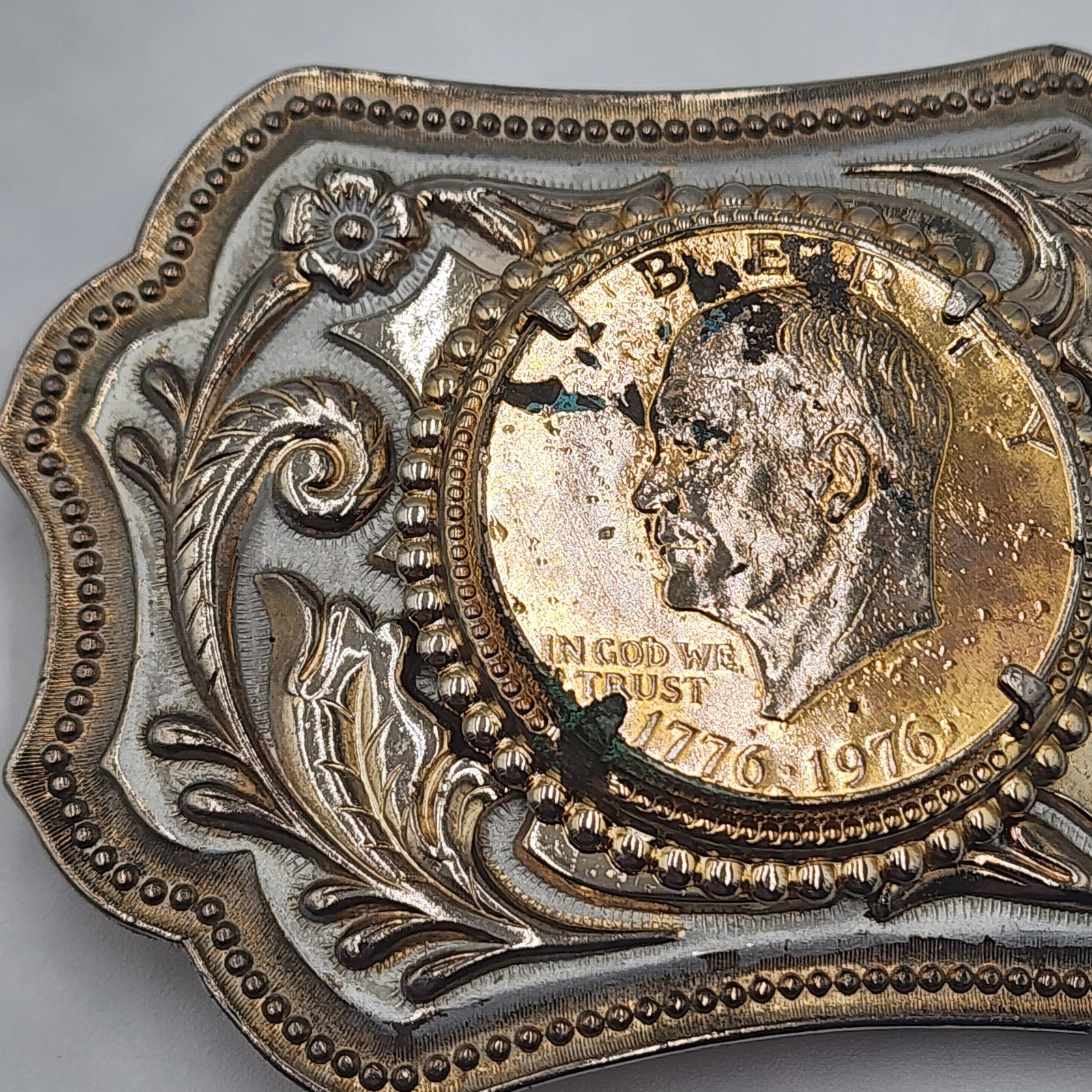 Vintage Eisenhower Dollar Belt Buckle 1776-1976 Bicentennial Gold Silver Tones