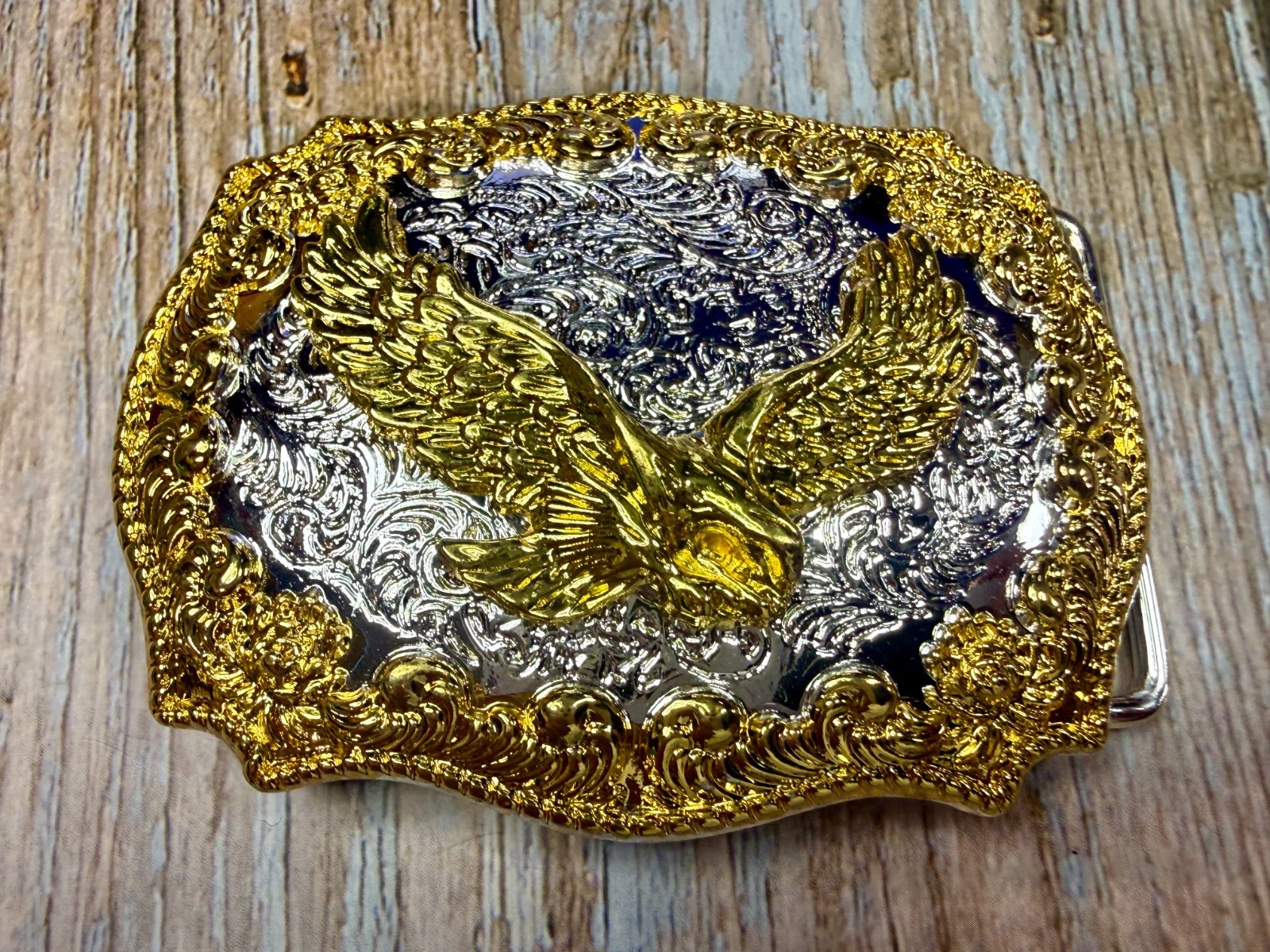 Western American Pride USA Bald Eagle Majestic Flying Two Tone Belt Buckle
