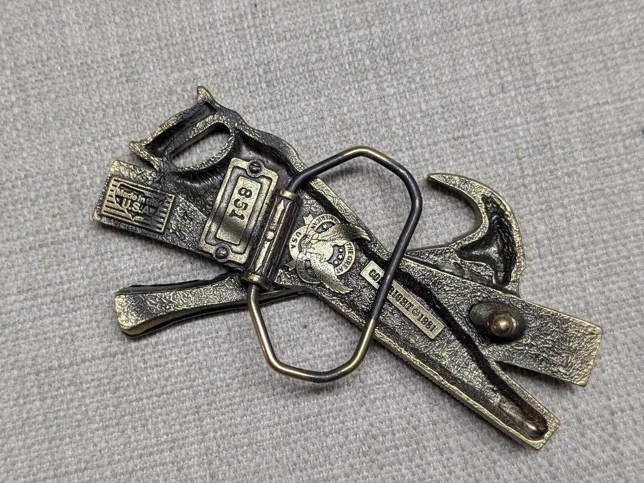 vintage USA made CARPENTER belt buckle TOOLS handyman craftsman BRASS western