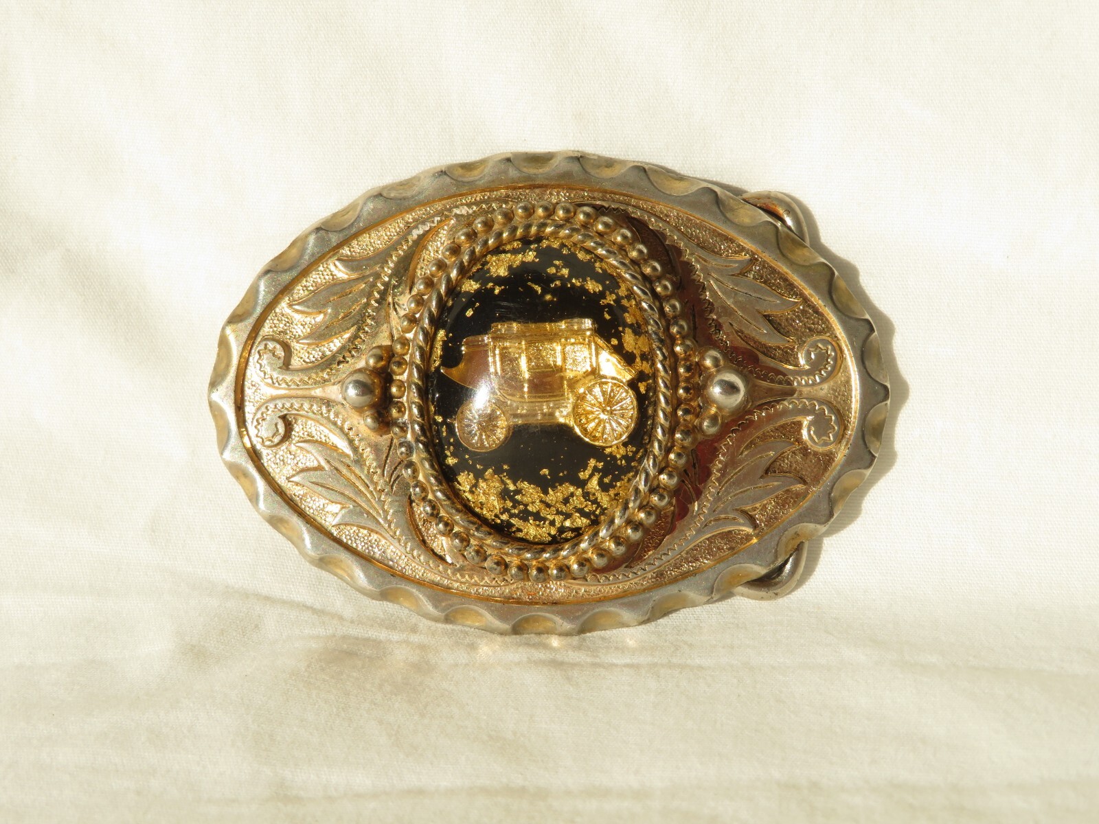 Belt Buckle Western Style Gold Tone Oval Stage Coach Gold Flake Inlaid Vintage