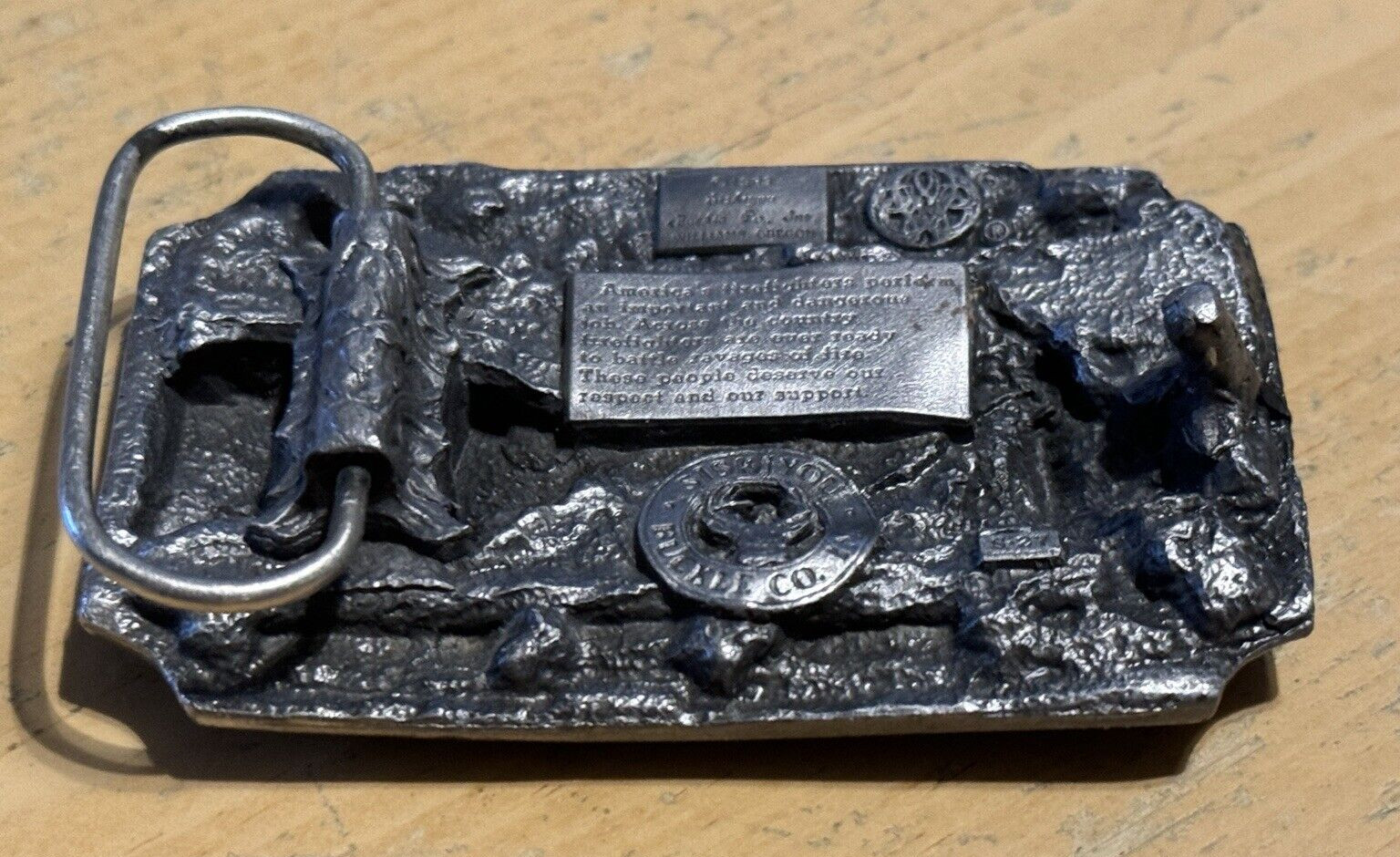 1983 AMERICA&rsquo;S FIREFIGHTERS BELT BUCKLE -EVER READY EVER WILLING Colorful Enamel