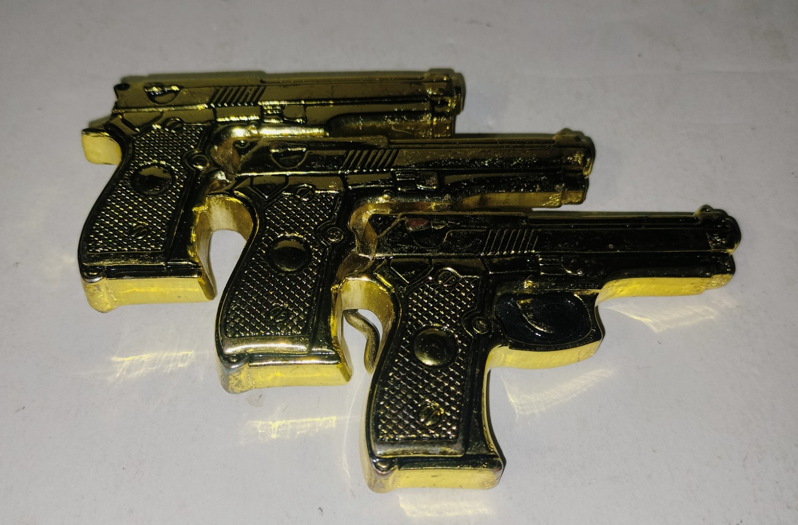 Rock Rebel 3 Pistols Gold-Tone Metal Belt Buckle