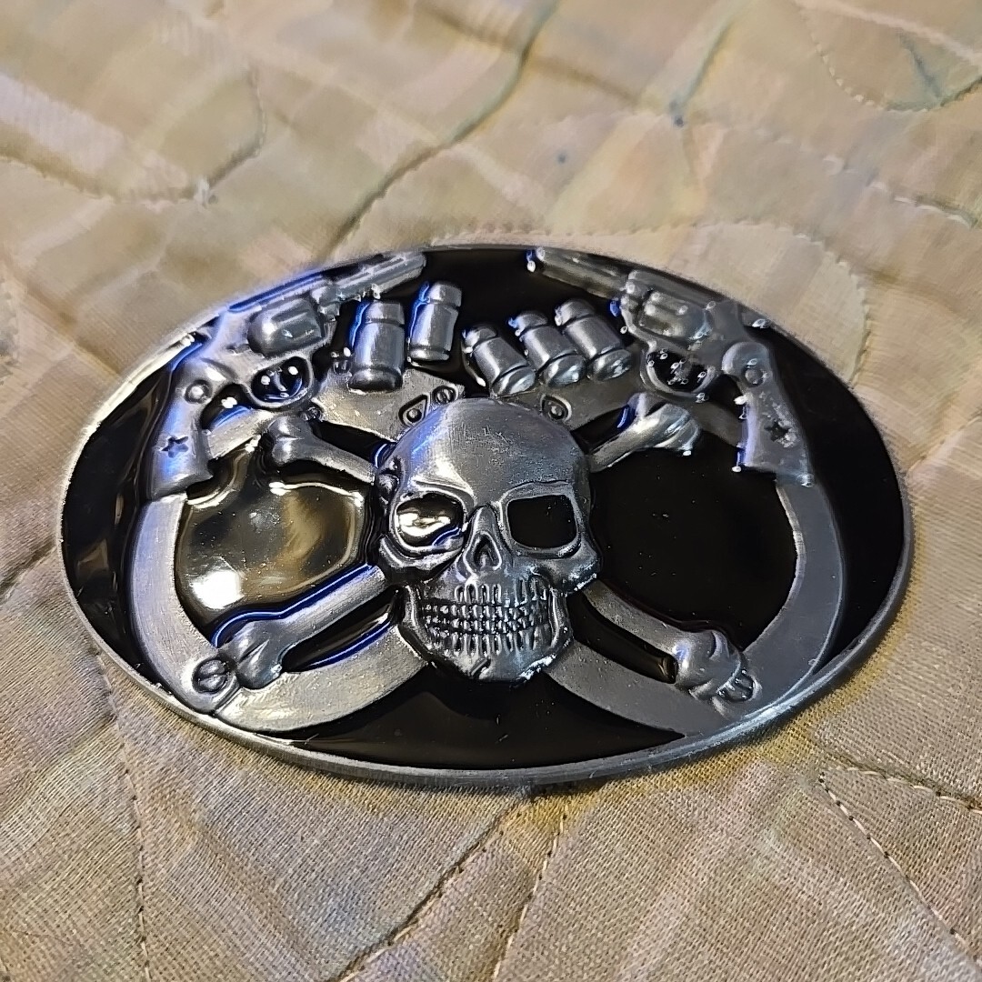 SKULL GUNS BULLETS HANDCUFFS Metal Belt Buckle
