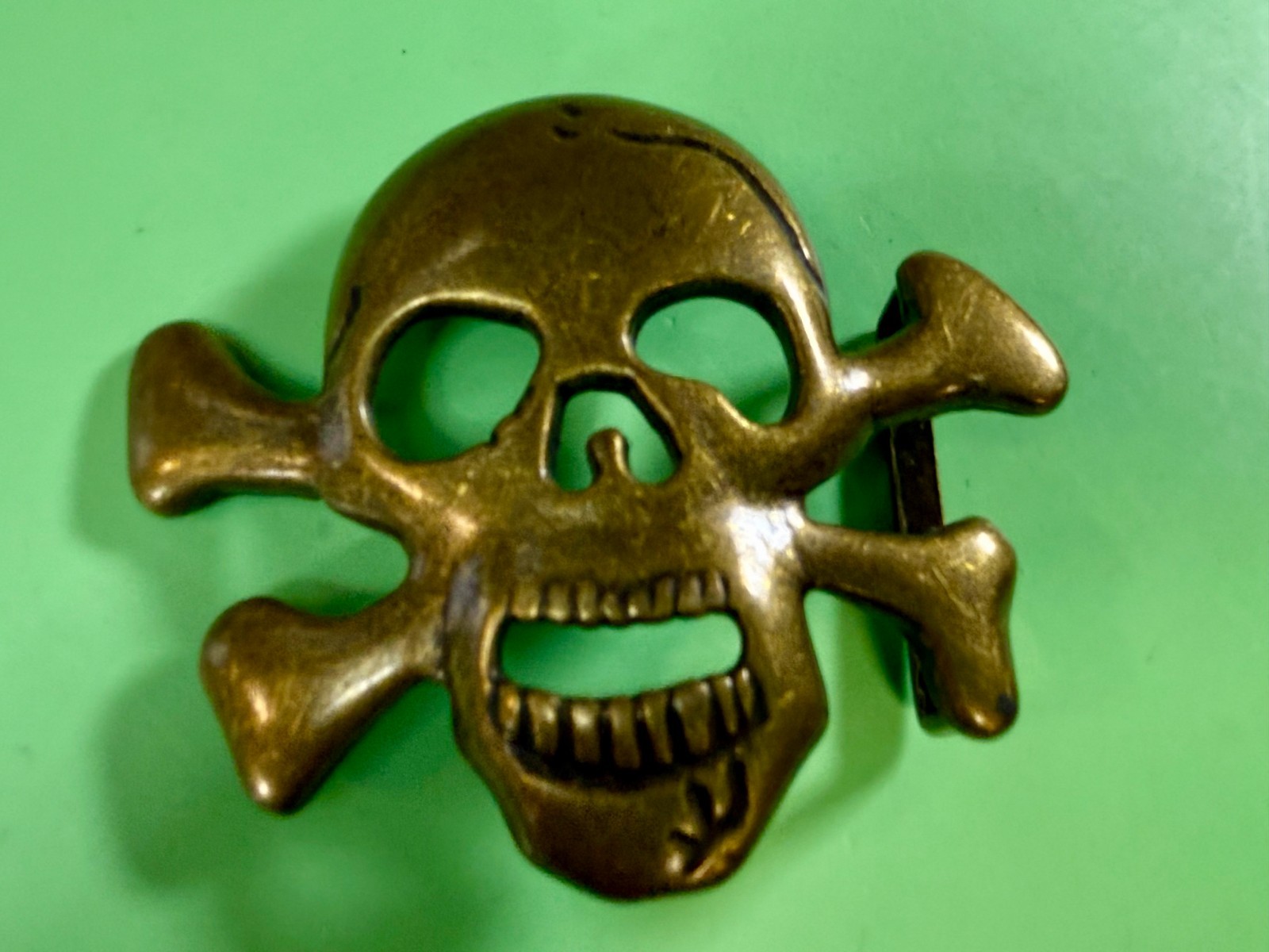Creepy Skull Crossbones See-Trough Halloween Cutout Belt Buckle For 1.25&Prime; Belt