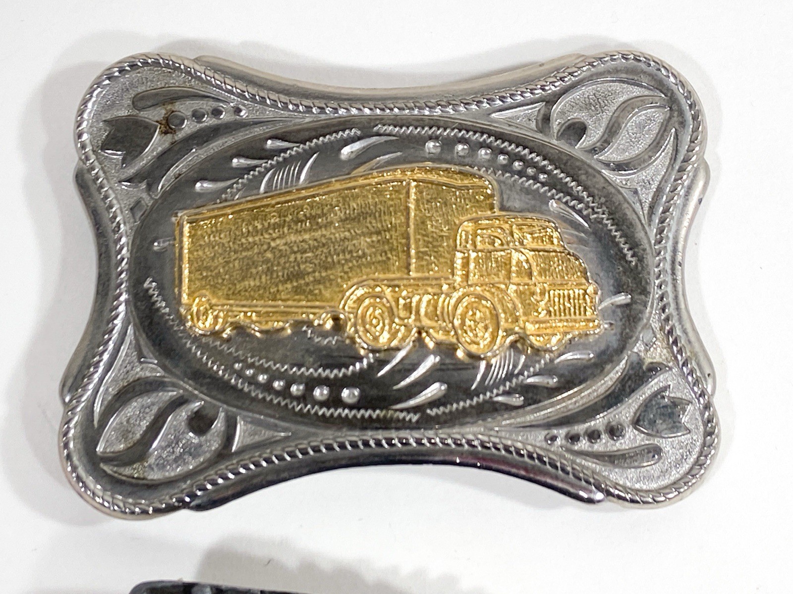 Set Of 3 Semi Truck Buckles Metal 3.5”-4”, w/ J&J Truck Stop Lighter