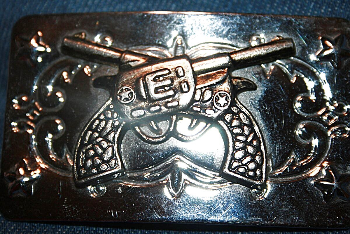 3&Prime; x 1-1/2&Prime; Silvertone Metal Gun Belt Buckle