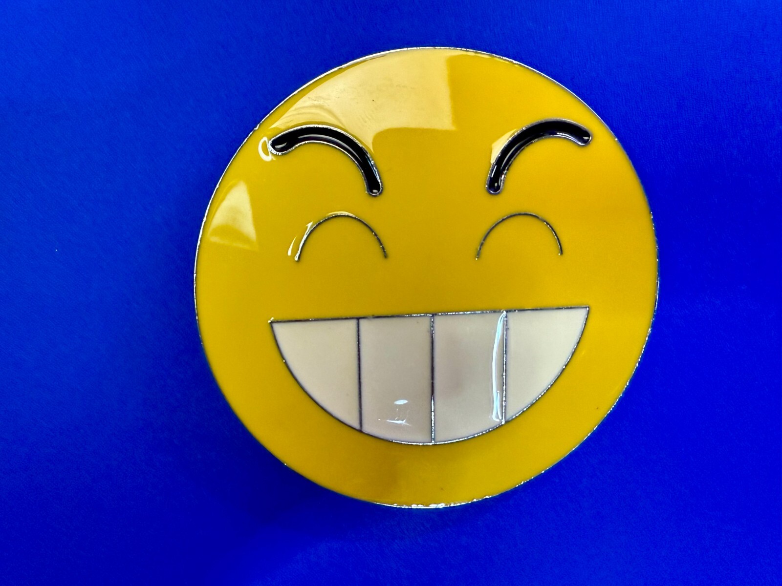 Grinning Smiley Face Yellow Emoji Funny Cool Novelty Round Large Belt Buckle