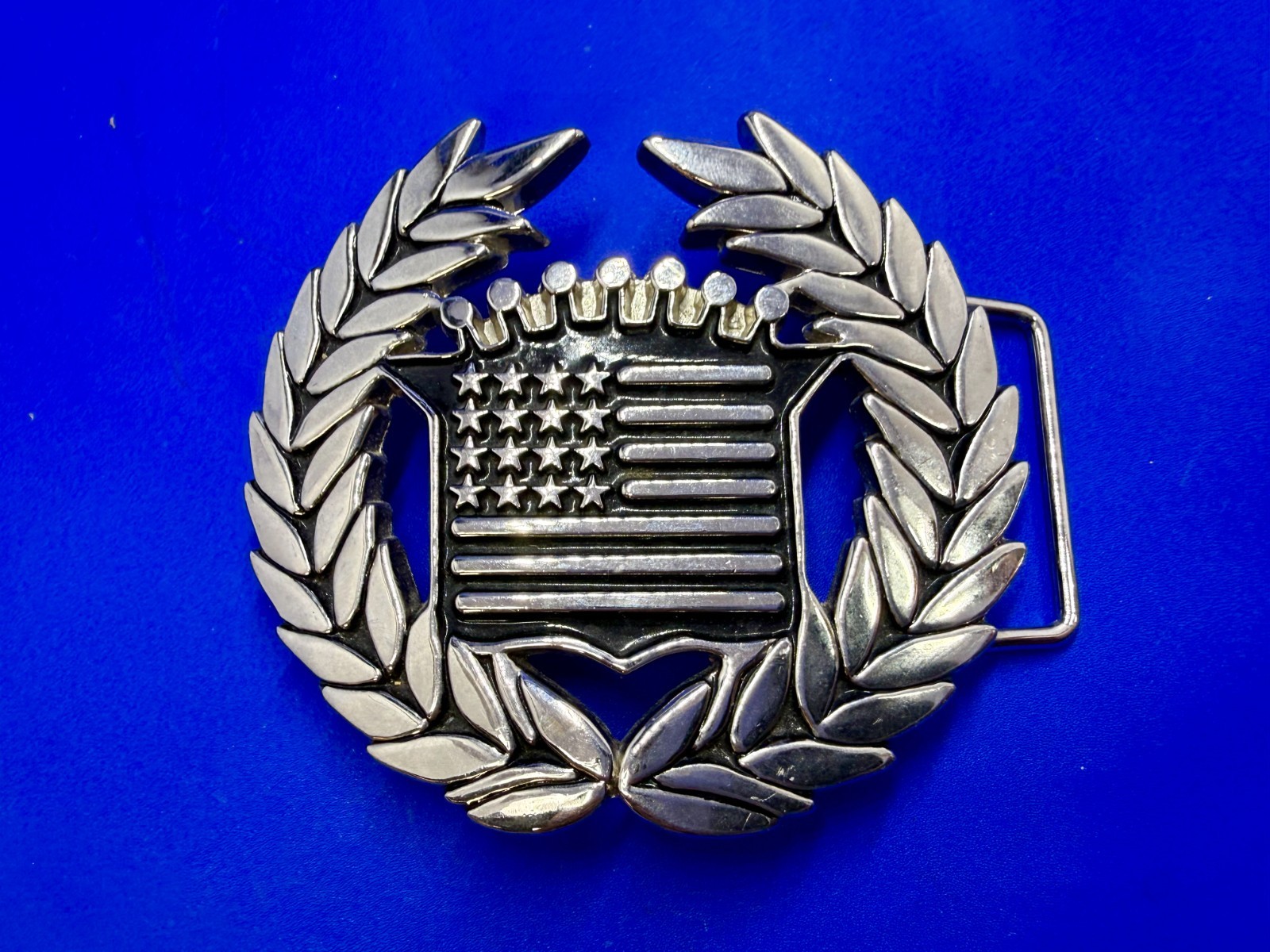 Famous Stars & Stripes Cadillac Crown Logo Olive Branch Silver Color Belt Buckle
