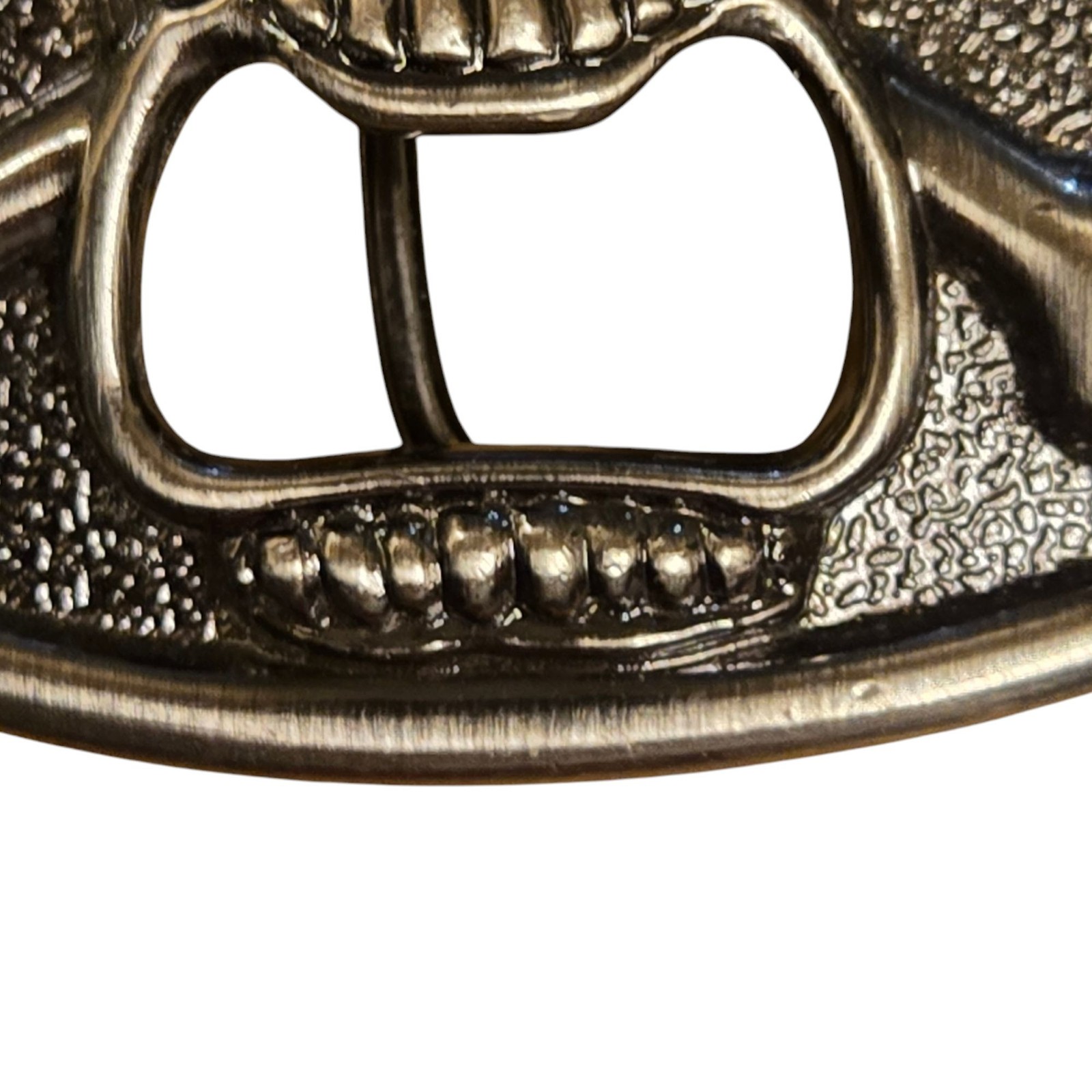 Skull and Crossbones Belt Buckle Beer Bottle Opener Biker Cowboy Pirate Vintage