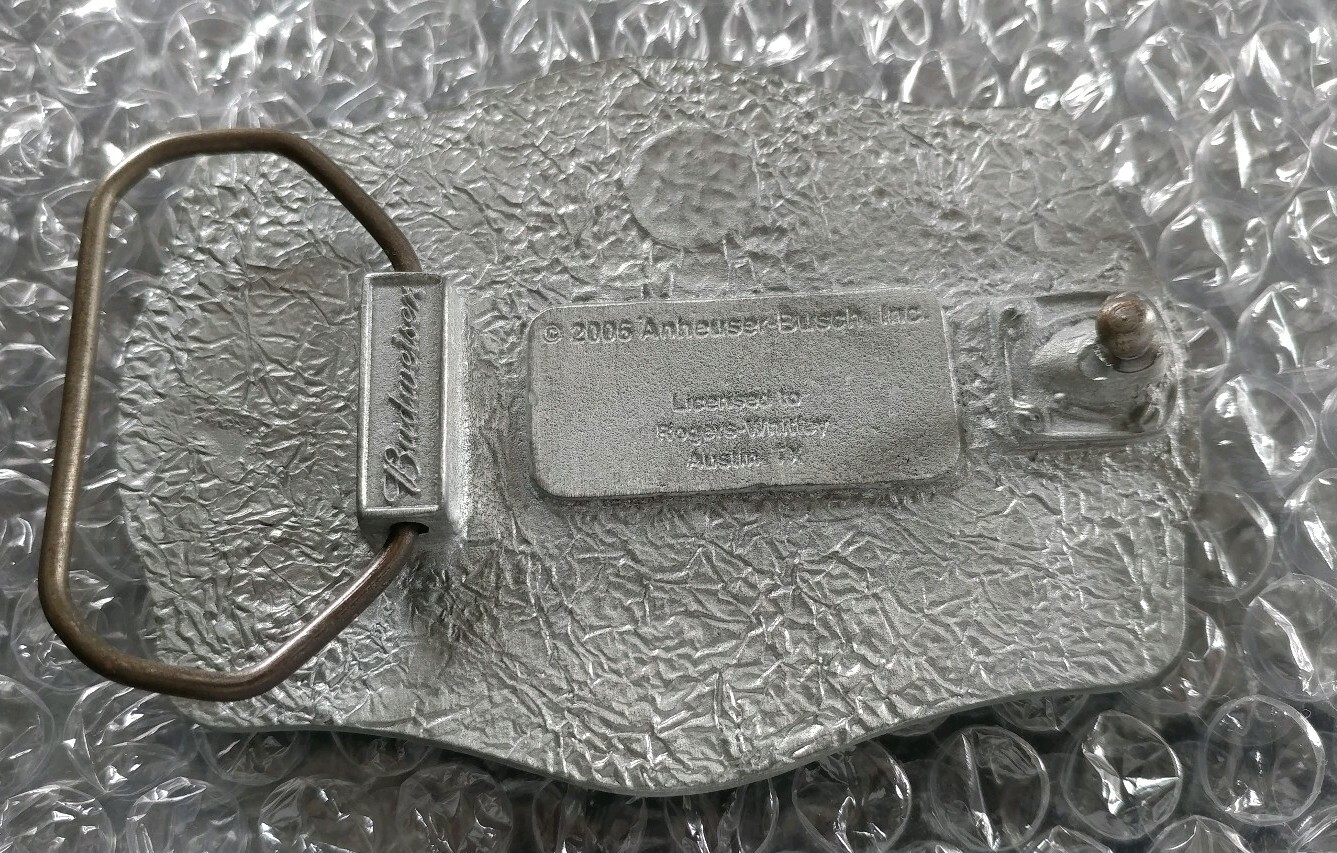 BUDWEISER BEER DRAFT HORSES SLEIGH COLORED PICTURE LICENSED BELT BUCKLE 2006