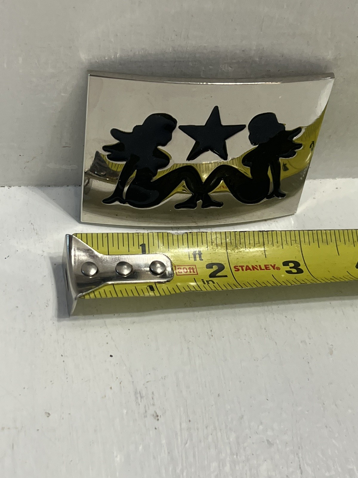 – Belt Buckle 2 Naked Girls Sharing Star Curvy Women Smaller Size