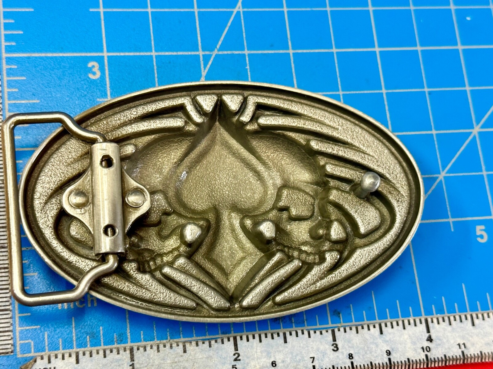 Skulls With Poker Cards Spade Bikers Metal Raised 3D Belt Buckle