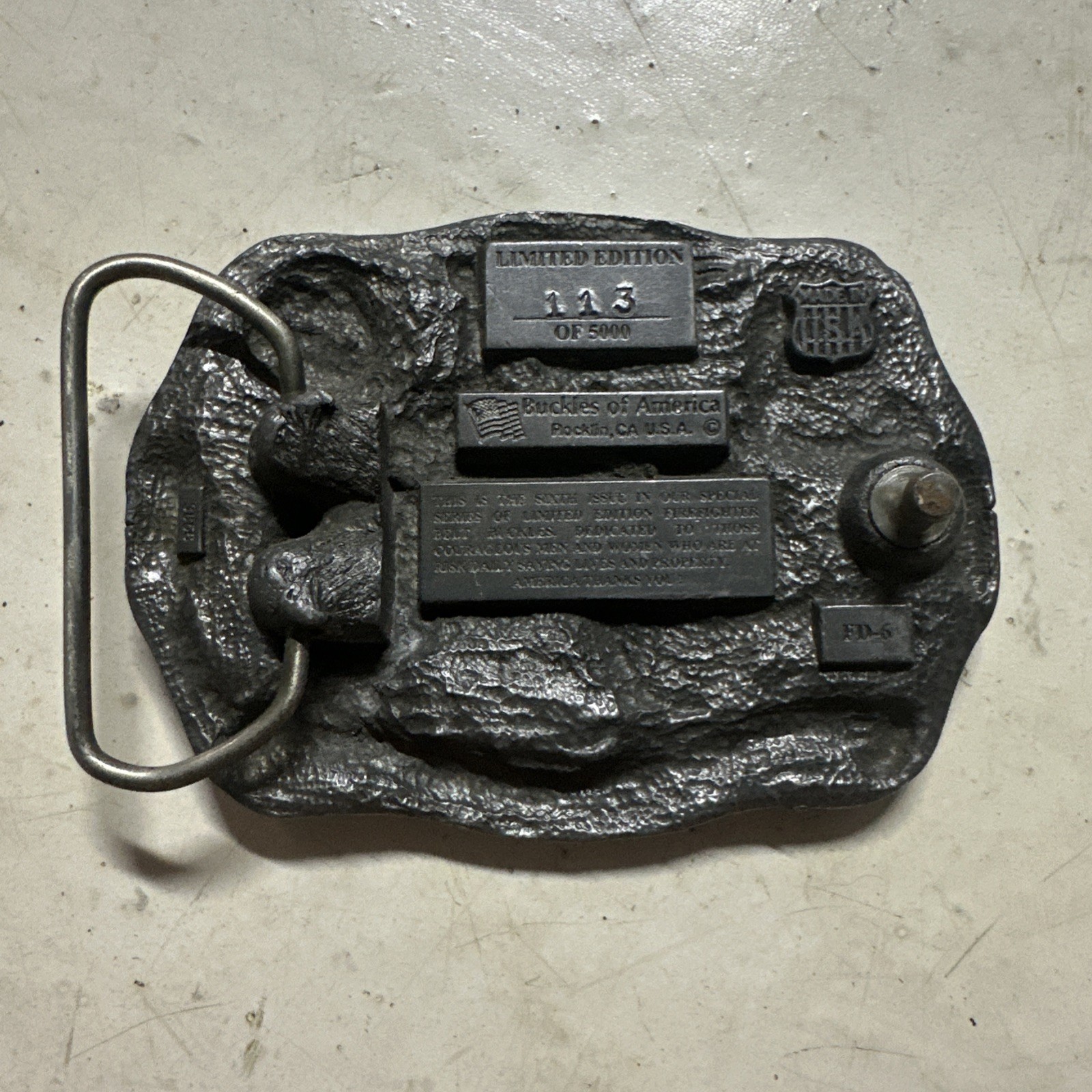 FIREFIGHTERS OF AMERICA 113 Limited Edition Belt Buckle USA Pewter Fire Engine