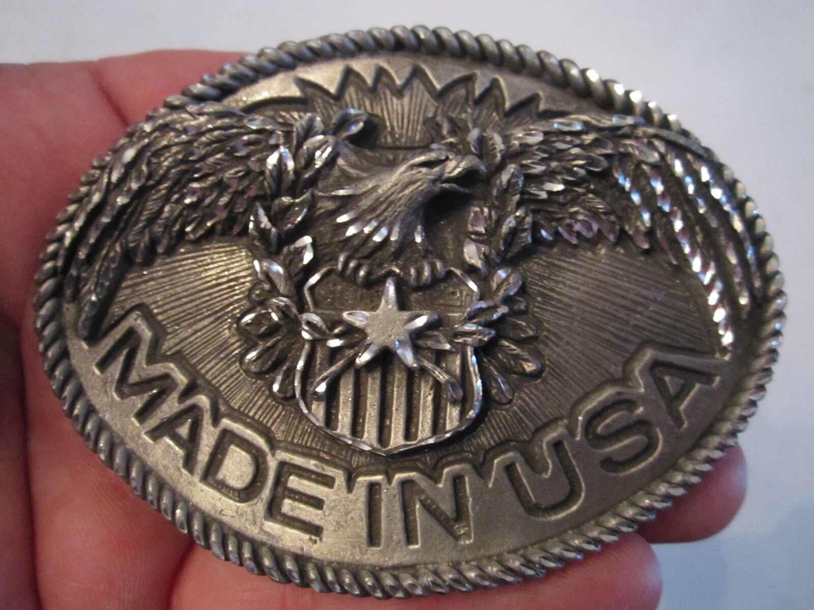 1995 EAGLE BELT BUCKLE – MADE IN U.S.A. – HIGH RELIEF – 3 3/4&Prime; X 2 3/4&Prime; – GW-2