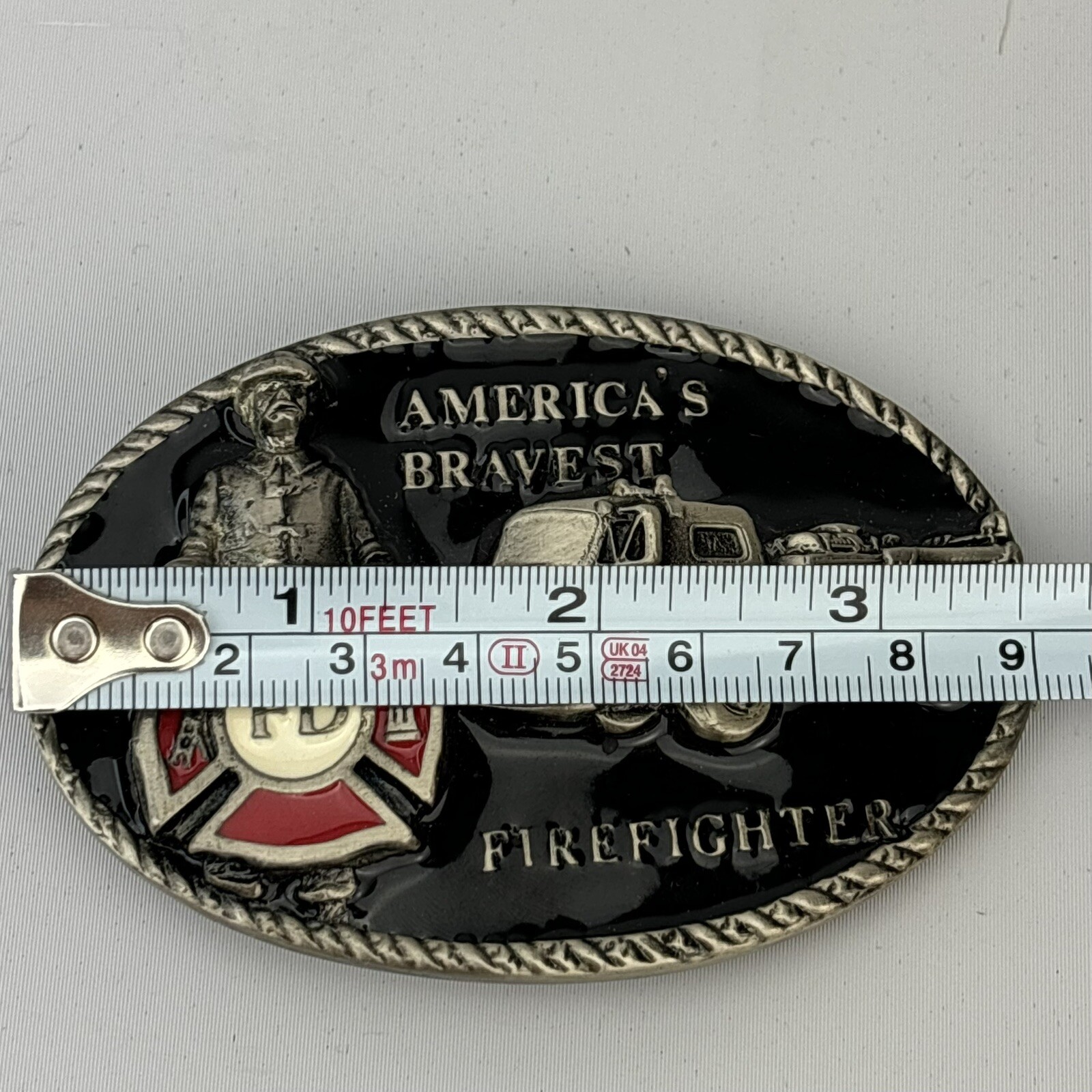 AMERICA&rsquo;S BRAVEST FIRE FIGHTER Belt Buckle 1986 FD Fire Truck Black Red Enamel