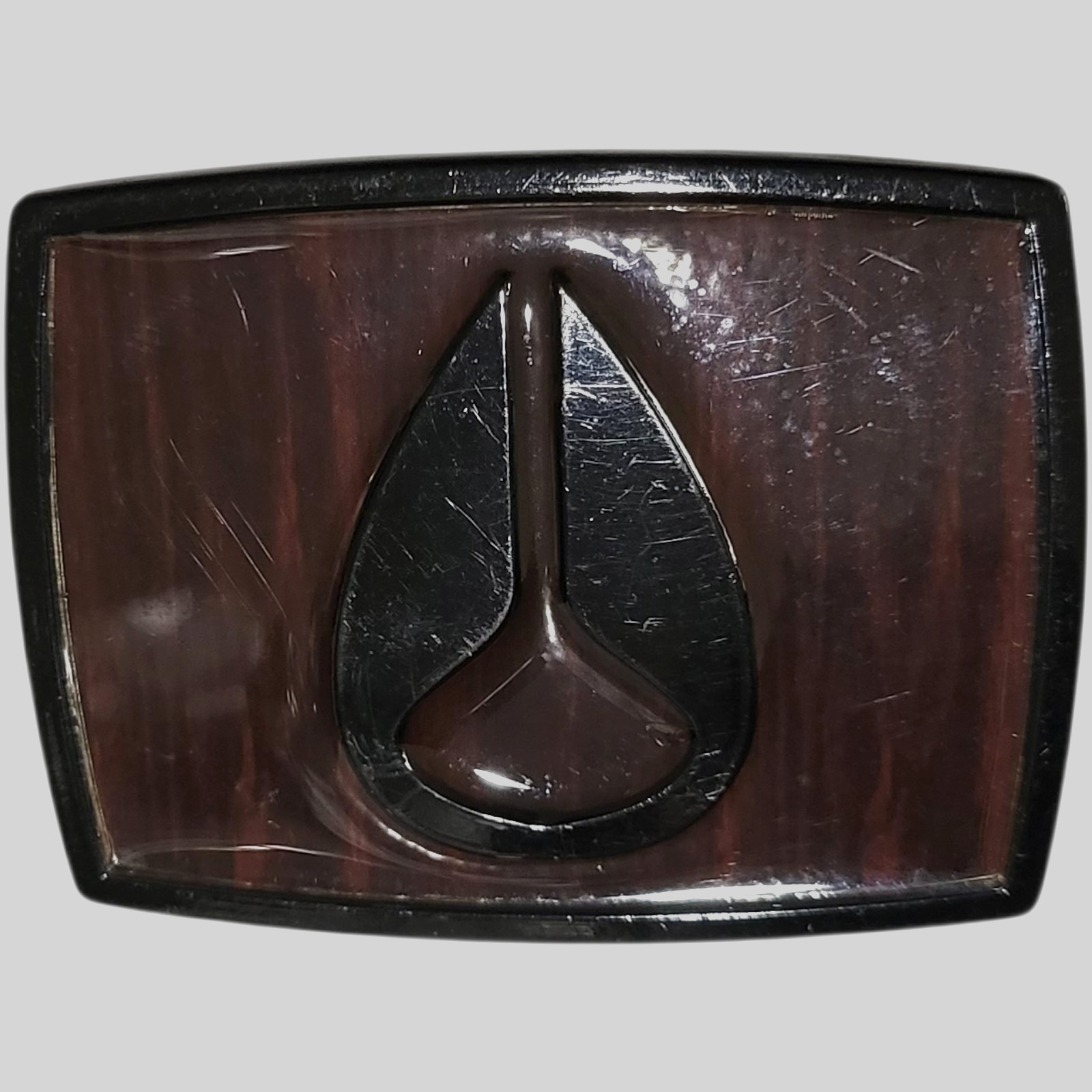NIXON Mens Metal Faux Dark Wood Grain Black Logo Belt Buckle size Medium RARE!!