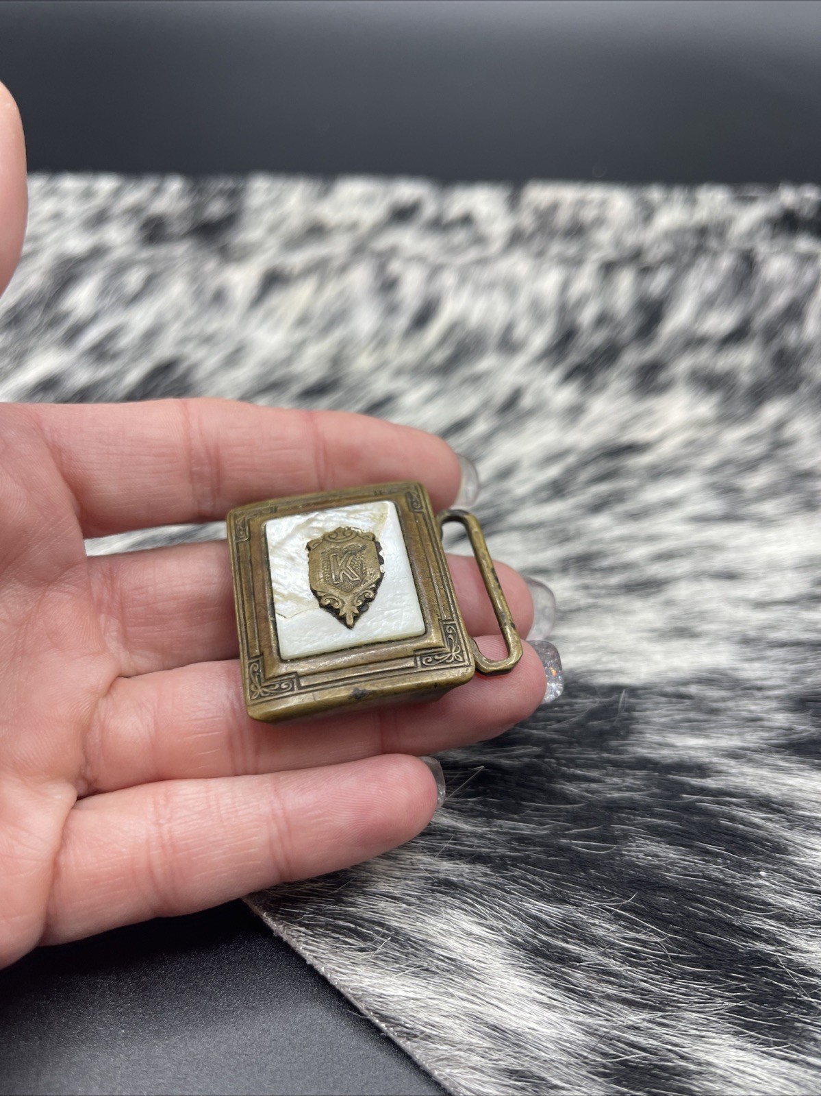 Vintage Belt Buckle Shell Inlaid Brass Ornate Design Marked Gloray Newport #A98