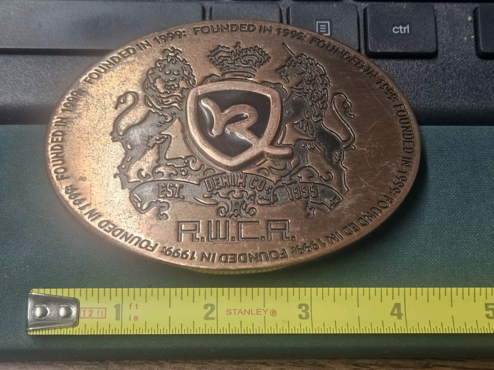 VINTAGE 1999 ROCAWEAR BRAND DENIM JEANS DENIM BELT BUCKLE